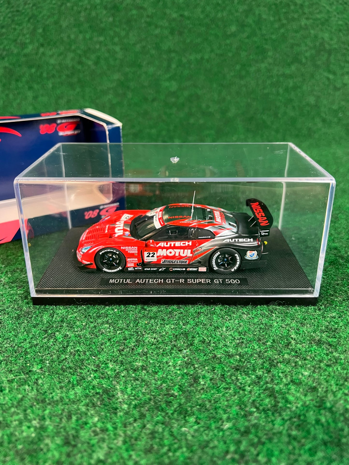 EBBRO SuperGT 2008 Motul Autech Nissan R35 GTR 1/43 Scale Diecast