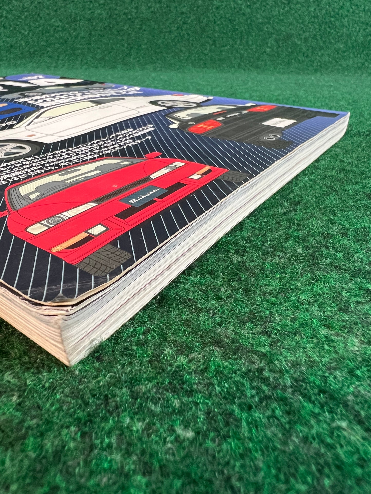 Hyper Rev Magazine - Nissan Silvia 180sx - No. 6 Vol. 102