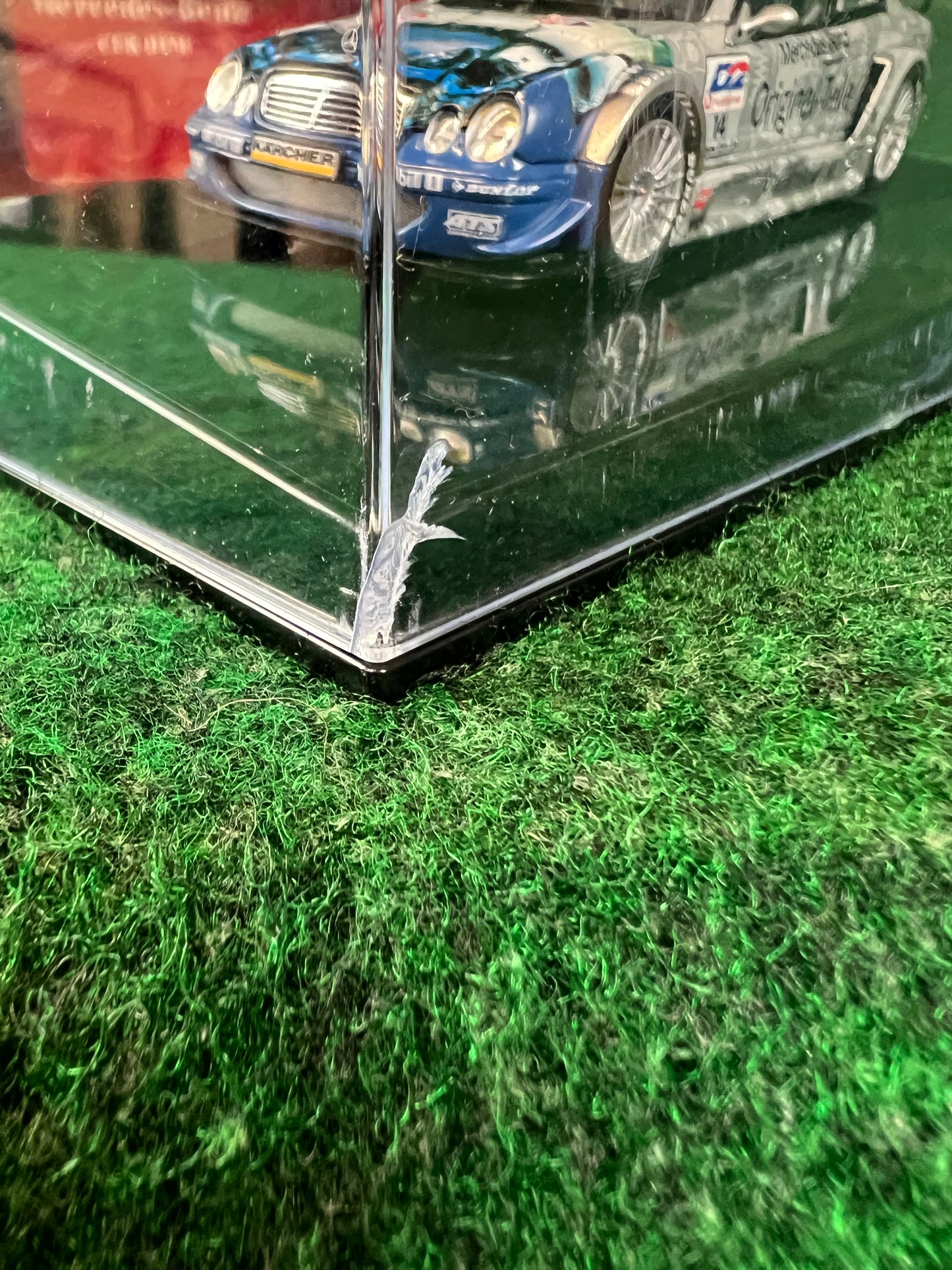 AutoArt - 2001 Mercedes Benz CLK DTM #14 Thomas Jager 1/43 Scale Diecast