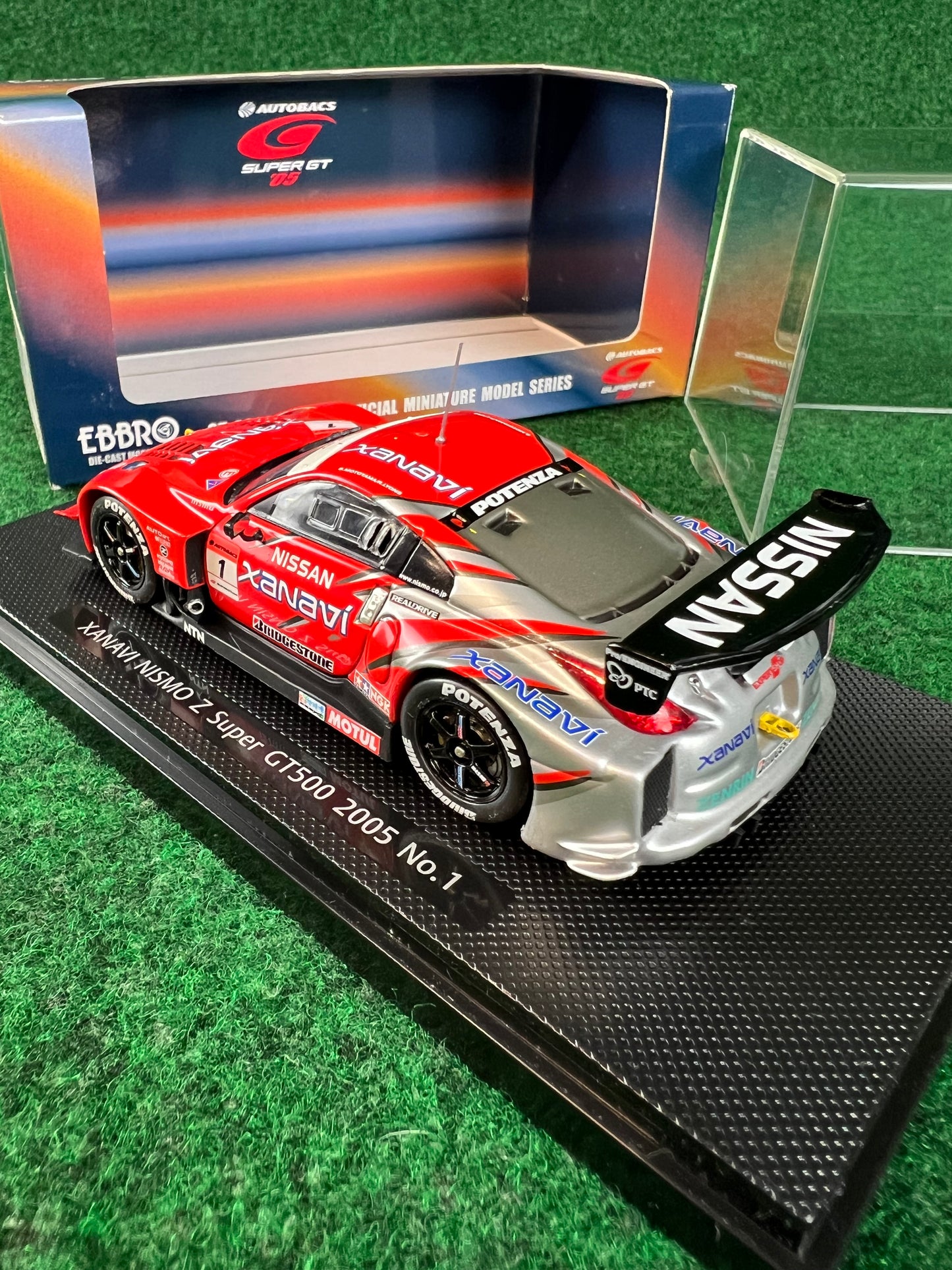 EBBRO SuperGT 2005 XANAVI Nismo Nissan Fairlady Z #1 1/43 Scale Diecast