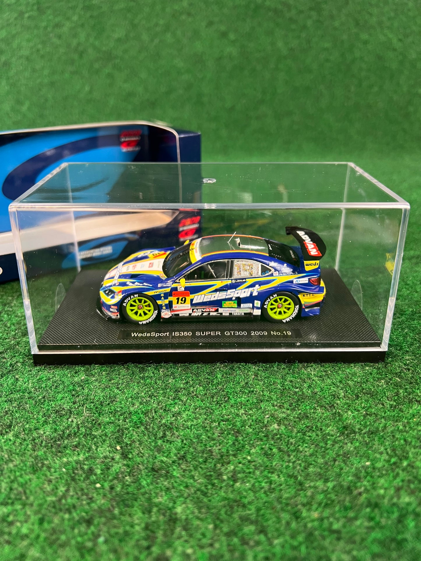 EBBRO - Wedssport SuperGT Lexus IS350 1/43 Scale Diecast