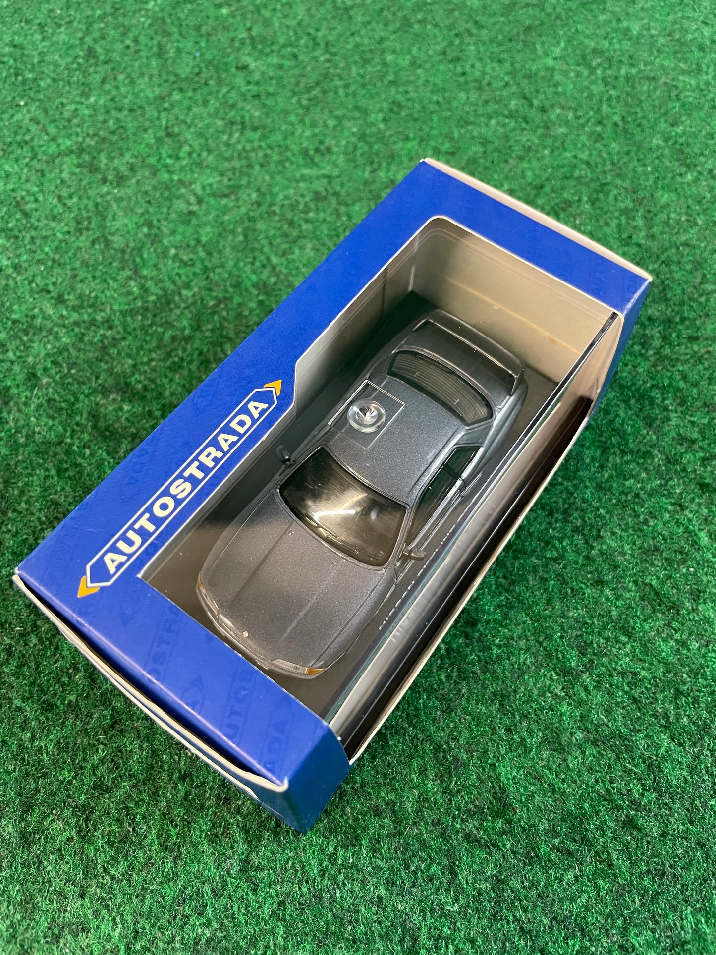 Autostrada - Nissan Skyline R32 GT-R (Gunmetal Gray) 1/43 Scale Diecast