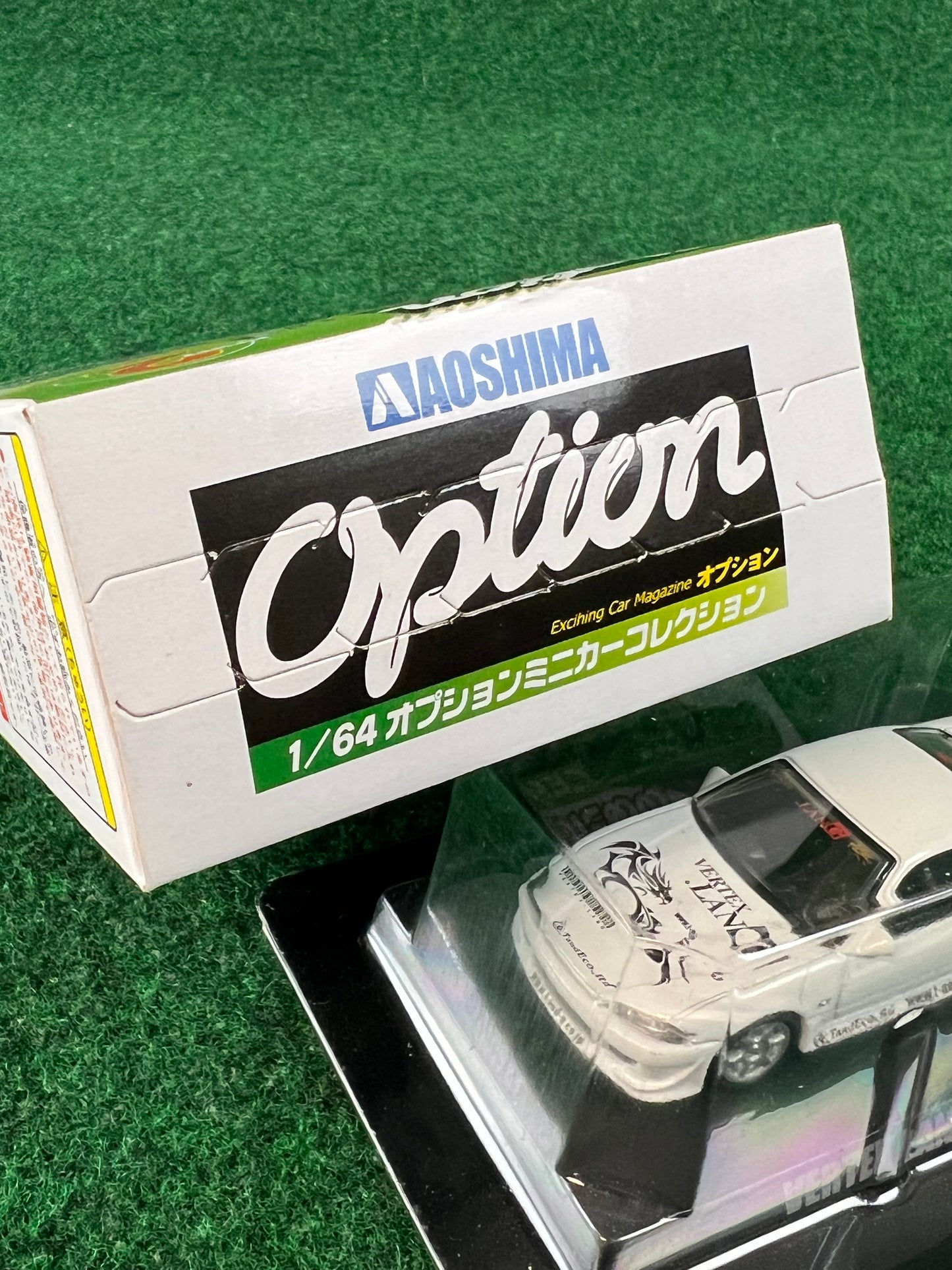 Aoshima - Option Vertex Lang Nissan Silvia S15 (White) 1/64 Scale Diecast Car