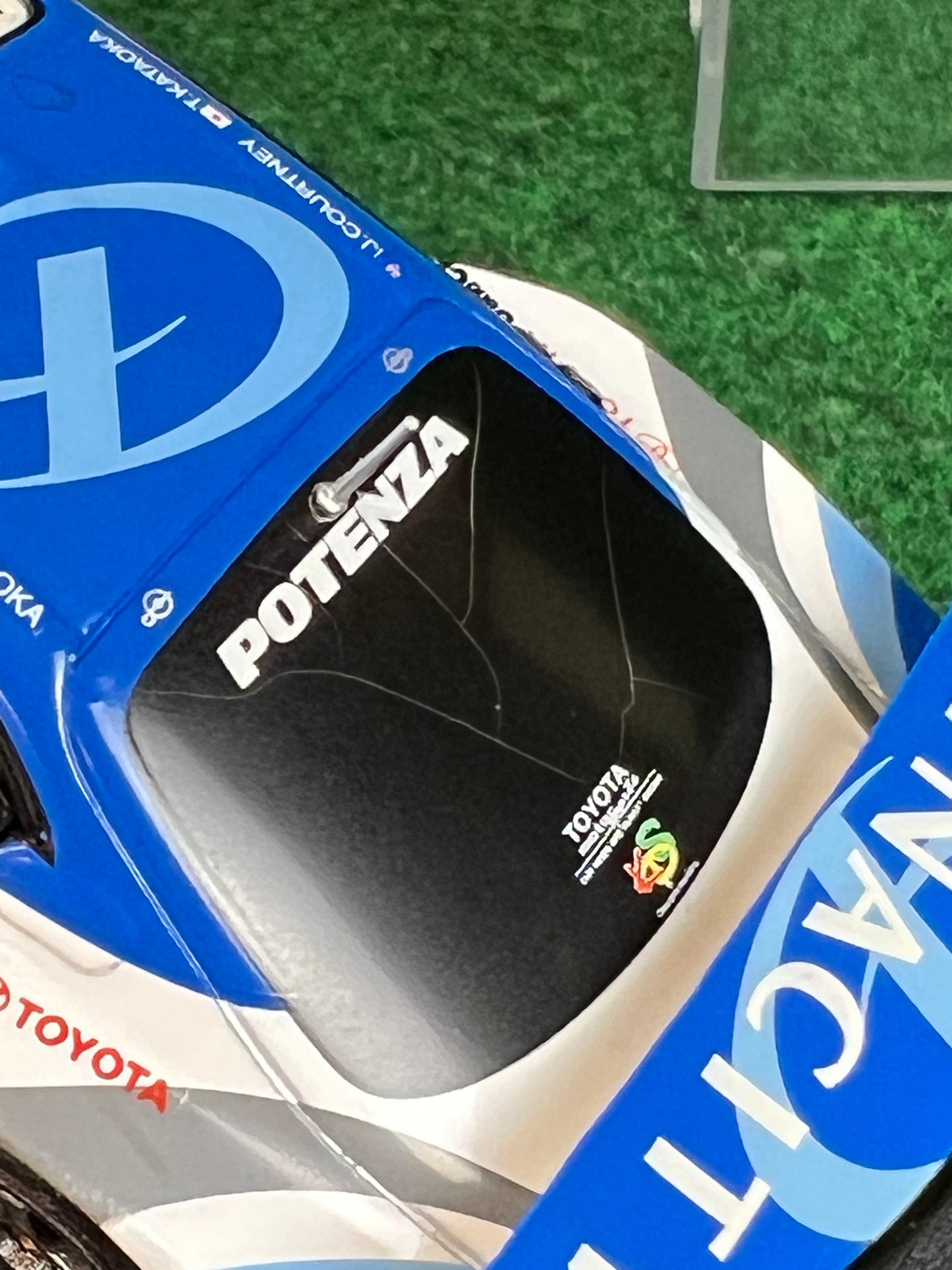 EBBRO - 2004 JGTC Dynacity Tom's Toyota Supra 1/43 Scale Diecast