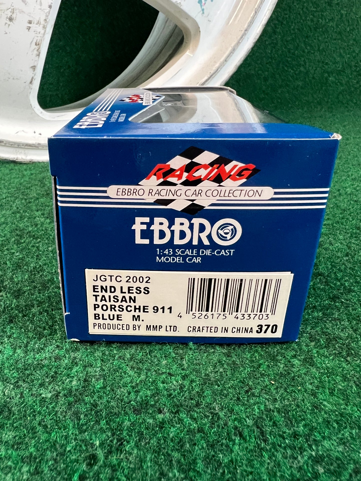 ENDLESS - 2004 Porsche 911 JGTC #26 Centerlock Race Wheel and Goods Set