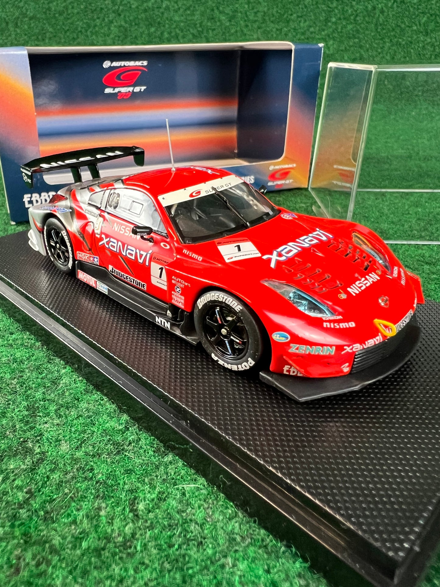 EBBRO SuperGT 2005 XANAVI Nismo Nissan Fairlady Z #1 1/43 Scale Diecast