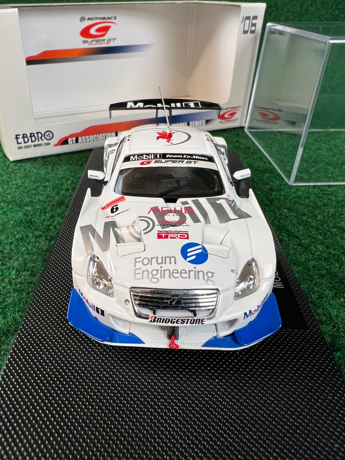 EBBRO 2006 SuperGT Mobil1 Lexus SC430 1/43 Scale Diecast