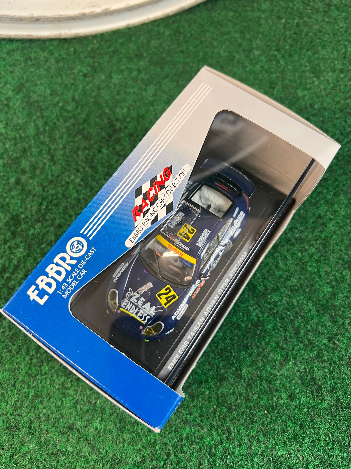 ENDLESS - 2004 Porsche 911 JGTC #26 Centerlock Race Wheel and Goods Set