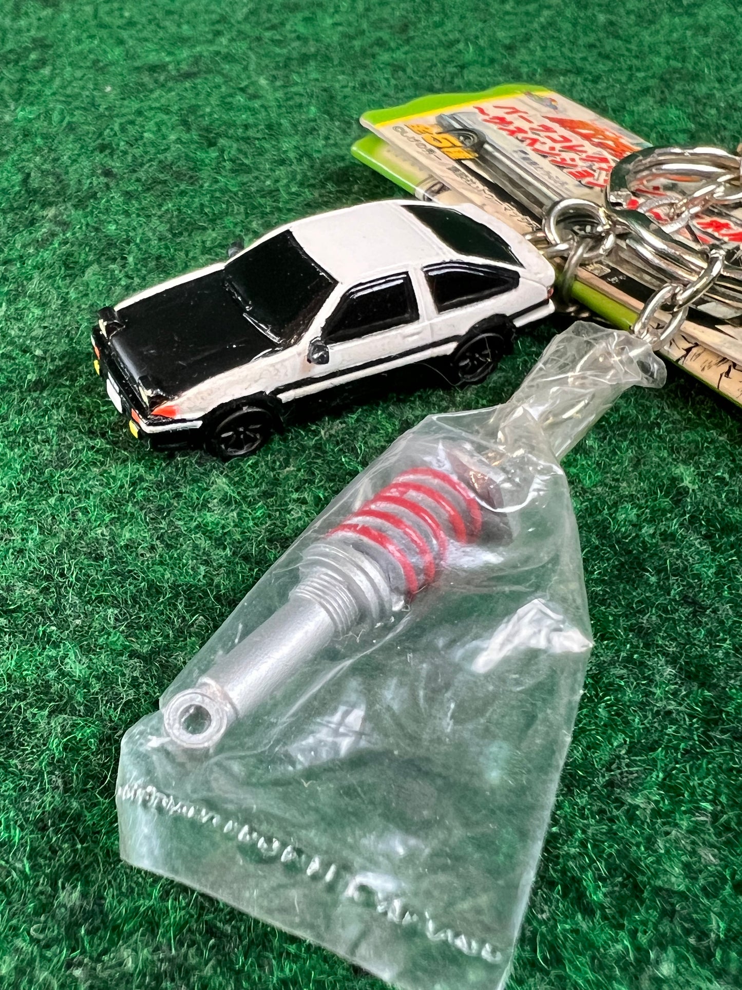 Initial D - Toyota Corolla AE86 (Black Hood) Mini Car & Coilover Charm Keychain