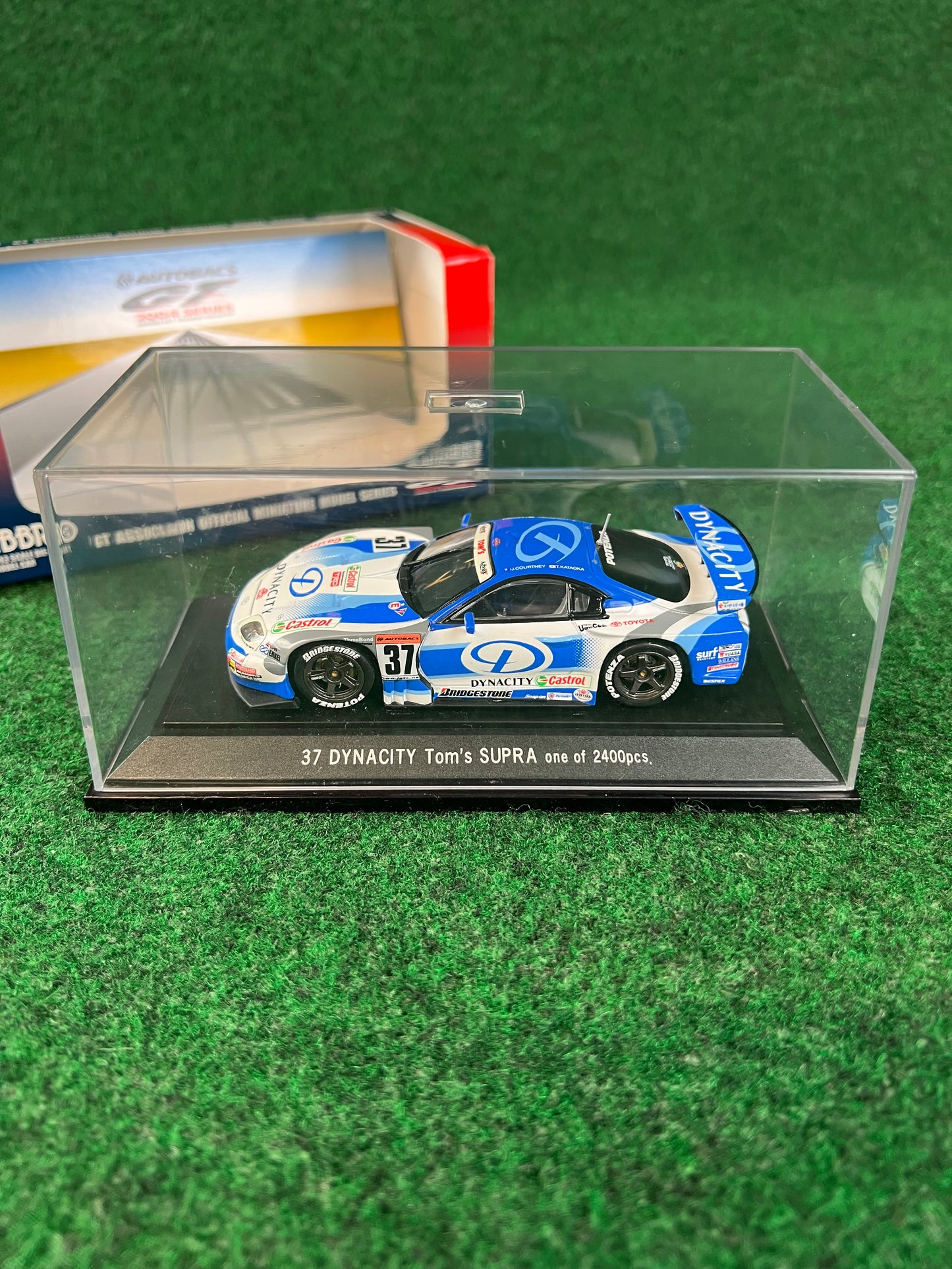 EBBRO - 2004 JGTC Dynacity Tom's Toyota Supra 1/43 Scale Diecast