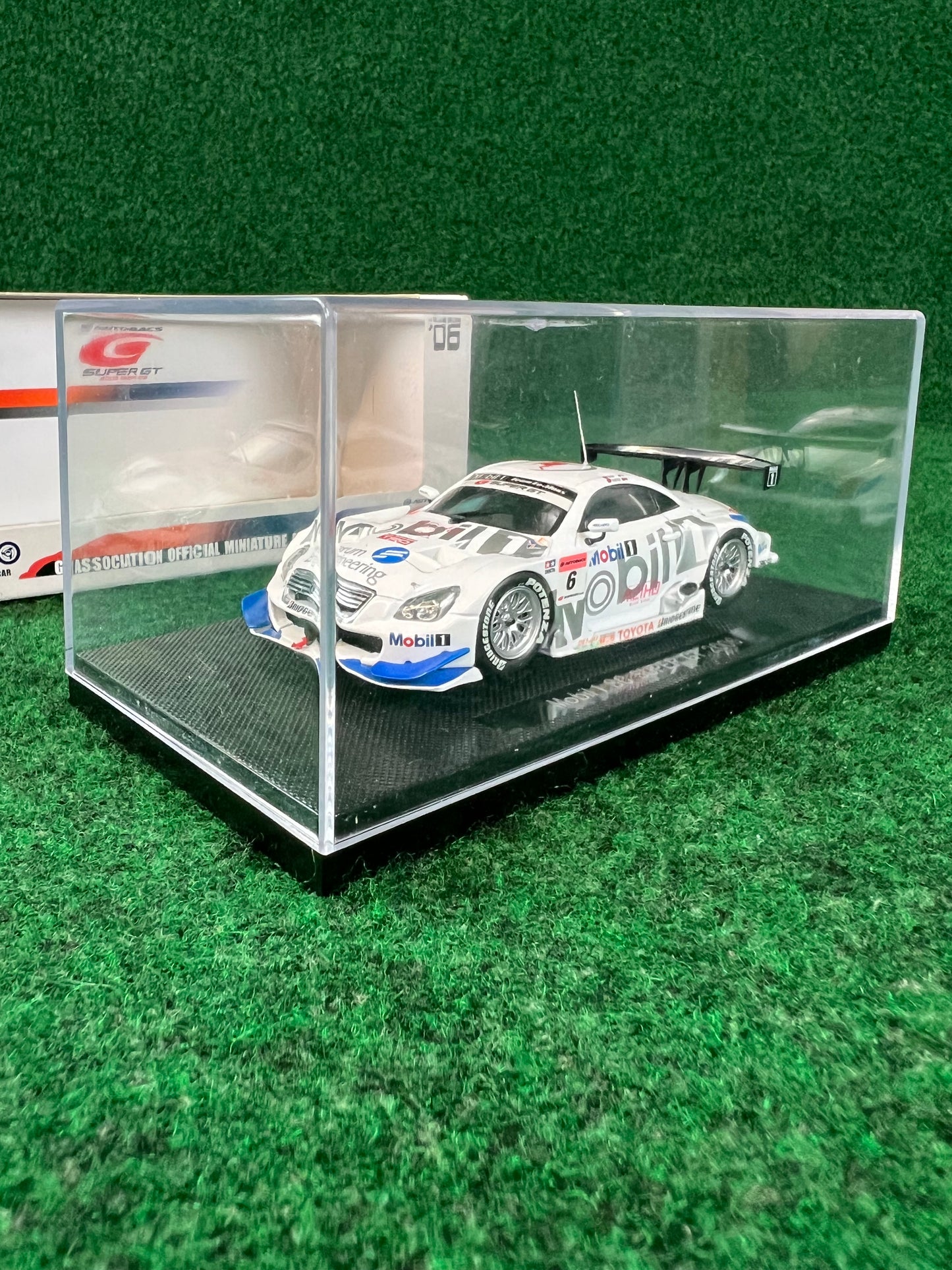 EBBRO 2006 SuperGT Mobil1 Lexus SC430 1/43 Scale Diecast
