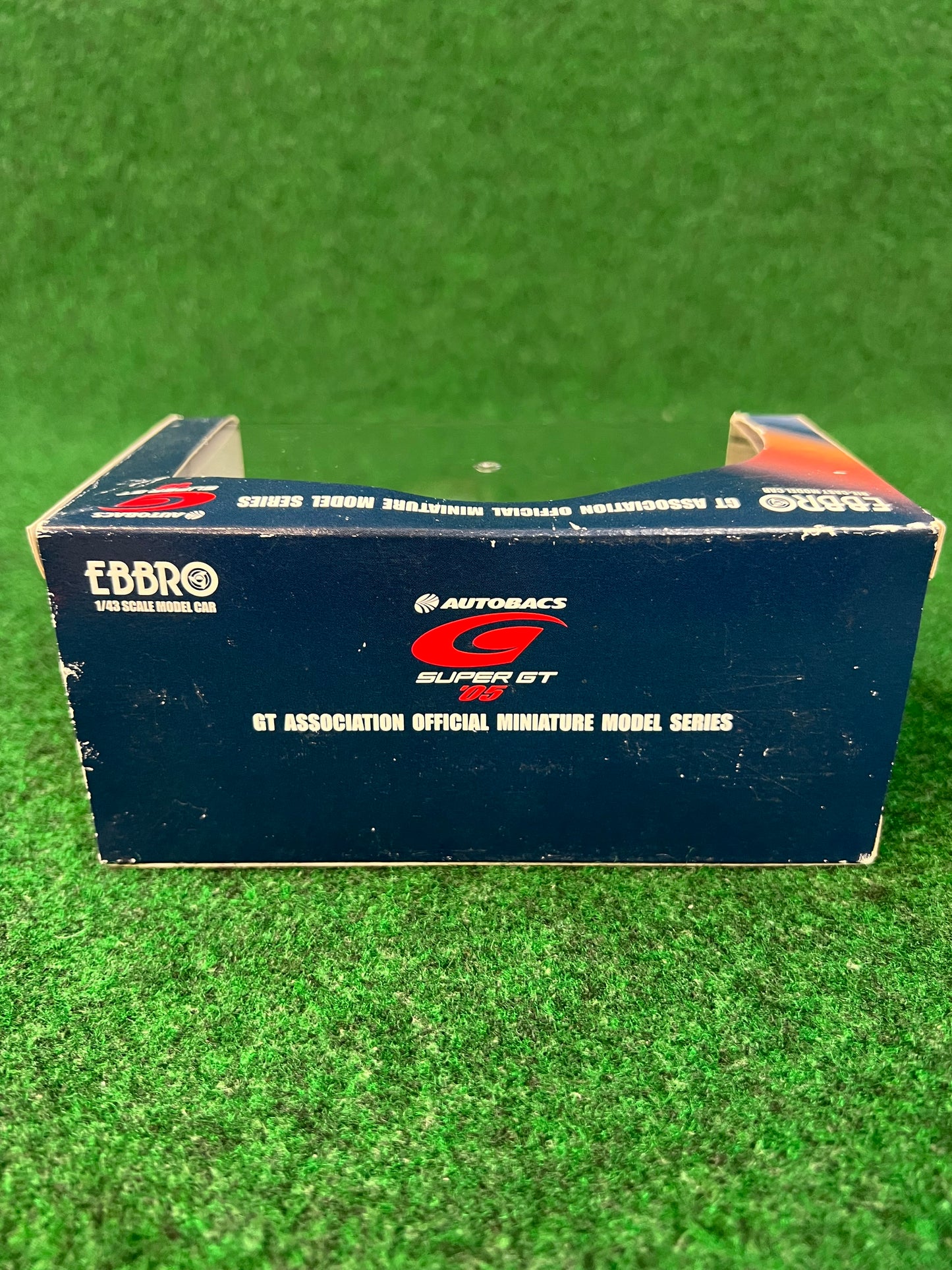 EBBRO - ZENT CERUMO 2005 Toyota Supra GT500 SuperGT No.38 1/43 Scale Diecast