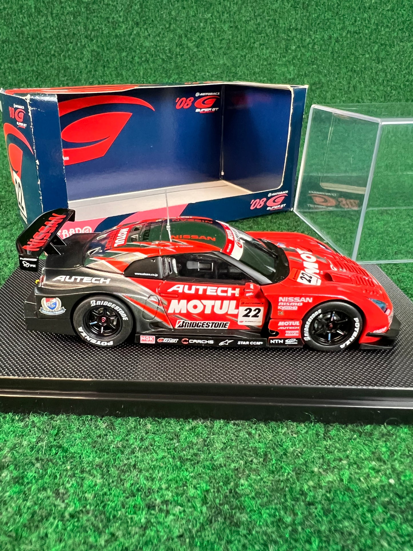 EBBRO SuperGT 2008 Motul Autech Nissan R35 GTR 1/43 Scale Diecast