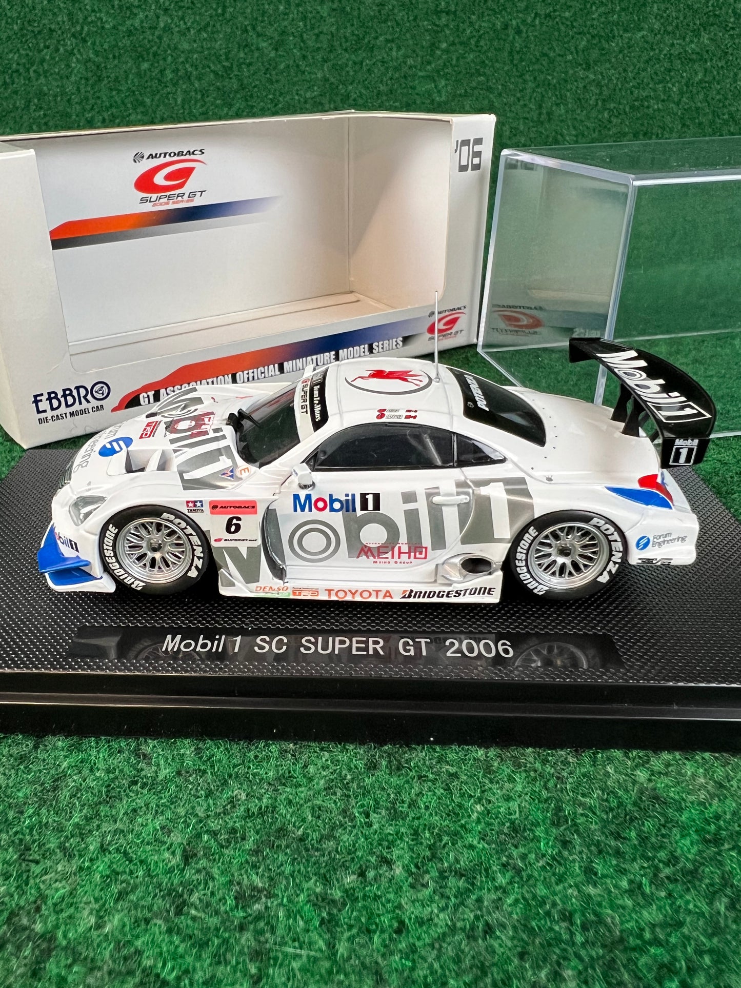 EBBRO 2006 SuperGT Mobil1 Lexus SC430 1/43 Scale Diecast