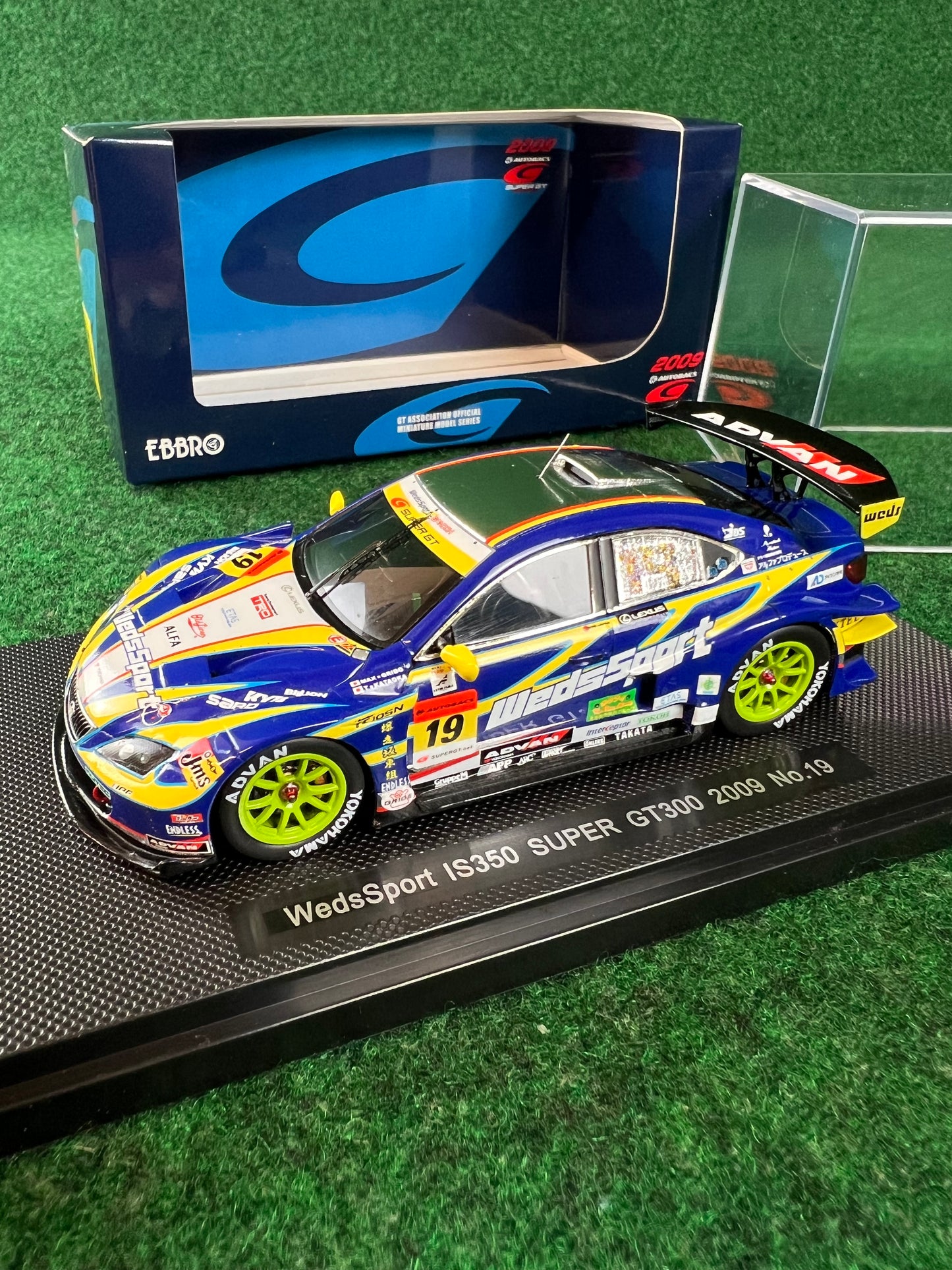 EBBRO - Wedssport SuperGT Lexus IS350 1/43 Scale Diecast