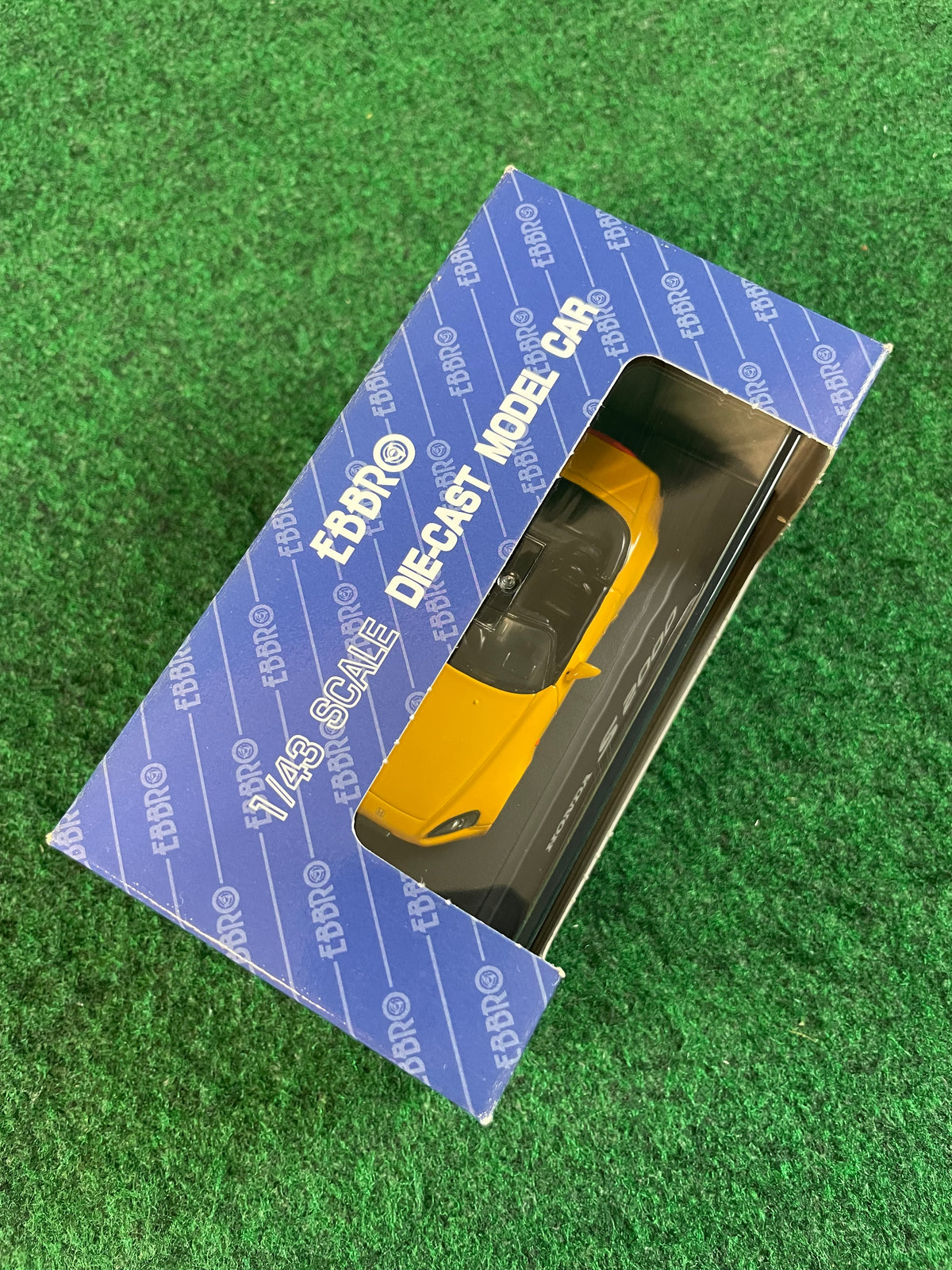 EBBRO 1999 Honda S2000 (Indy Yellow Pearl) 1/43 Scale Diecast