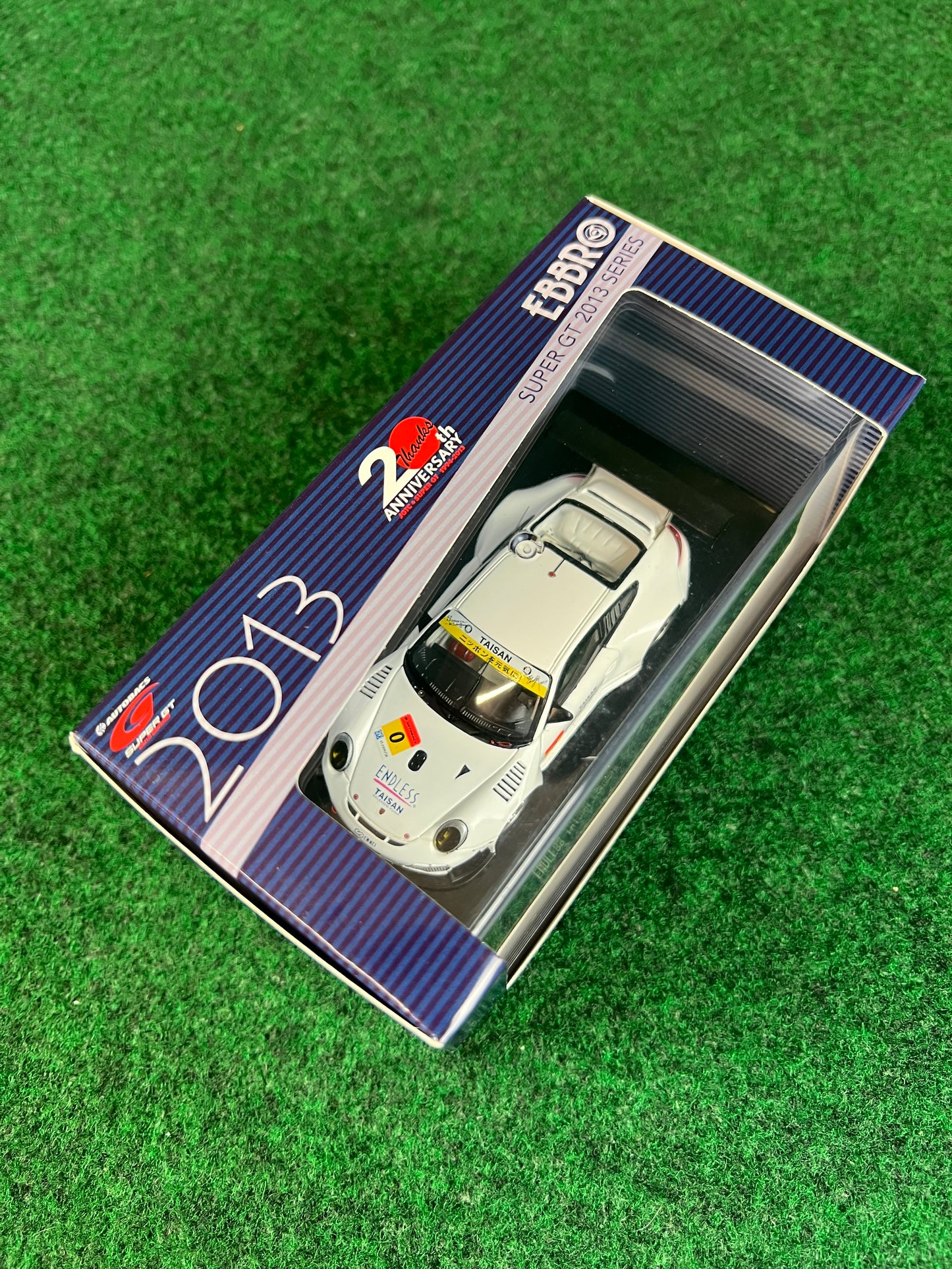EBBRO - Super GT 2013 Okayama Test Endless Taisan Porsche 911 GT3R GT300 1/43 Scale Diecast