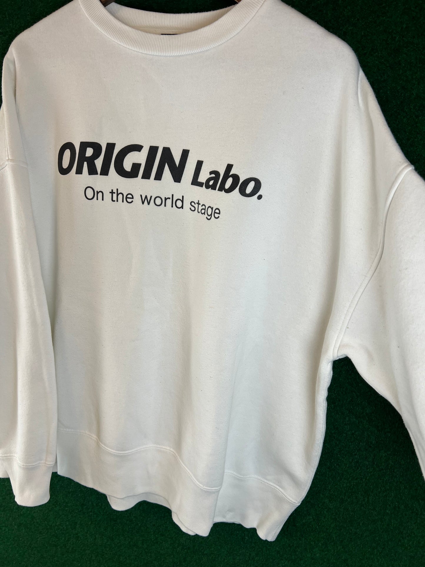 Origin Labo - White Crewneck Sweatshirt