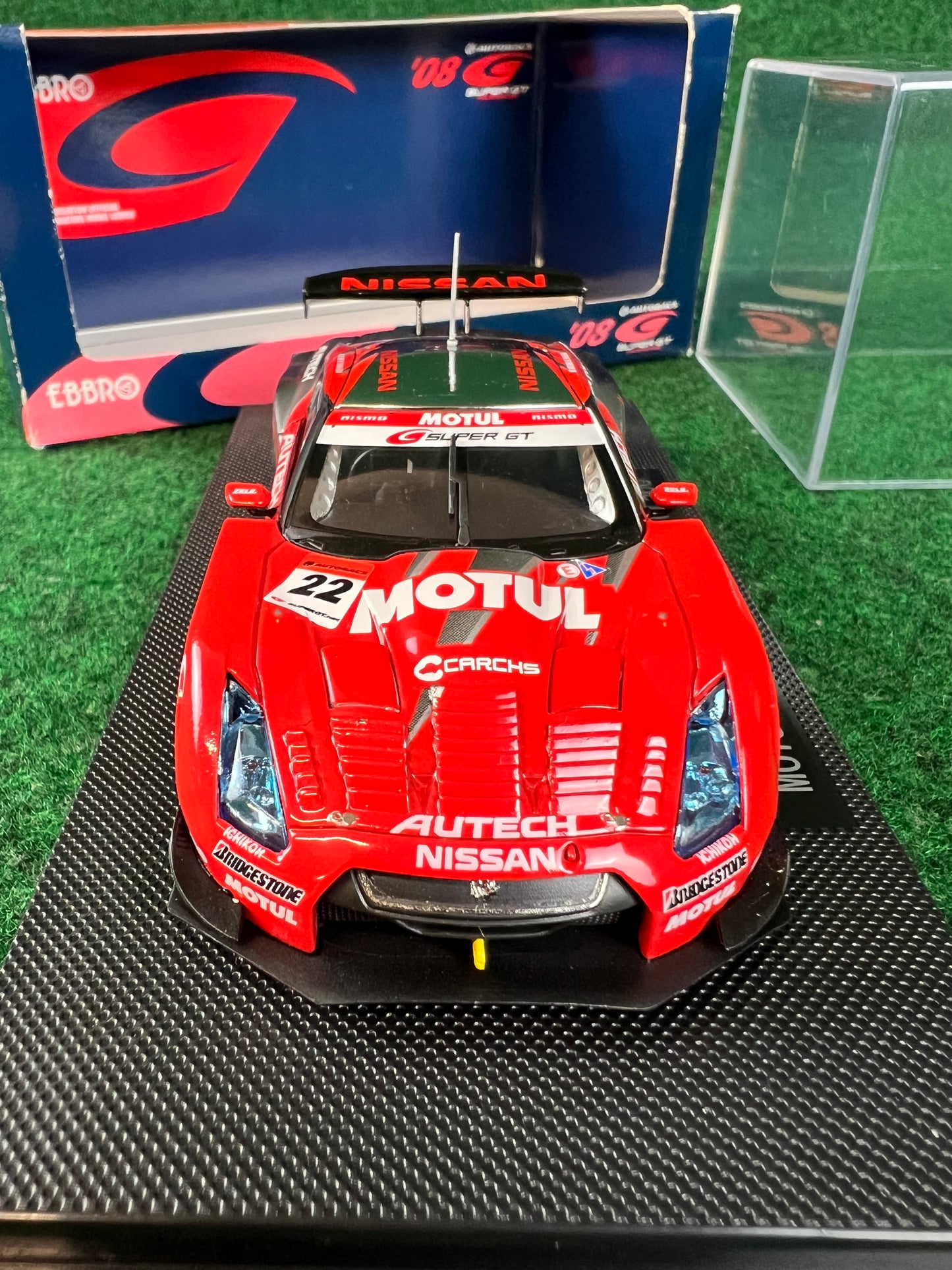 EBBRO SuperGT 2008 Motul Autech Nissan R35 GTR 1/43 Scale Diecast