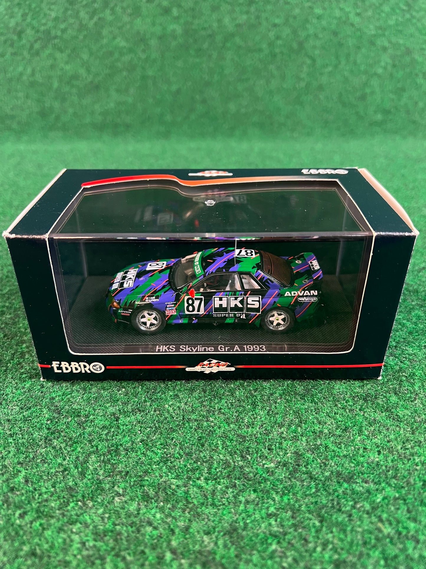 EBBRO Racing Collection - 1993 HKS Nissan Skyline R32 GTR Gr. A 1/43 Scale Diecast