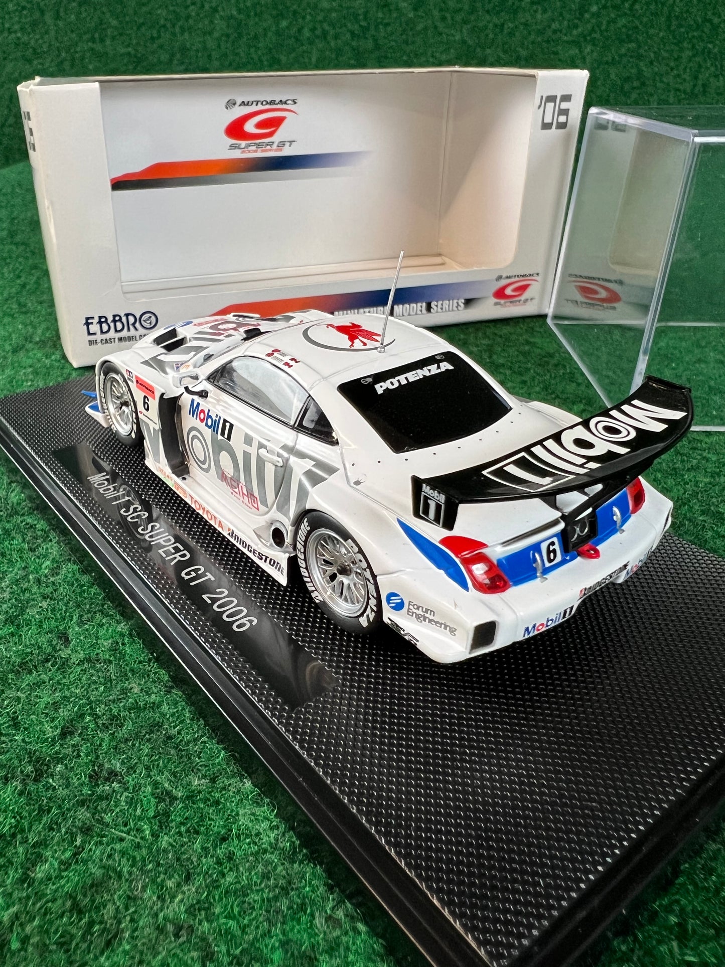 EBBRO 2006 SuperGT Mobil1 Lexus SC430 1/43 Scale Diecast