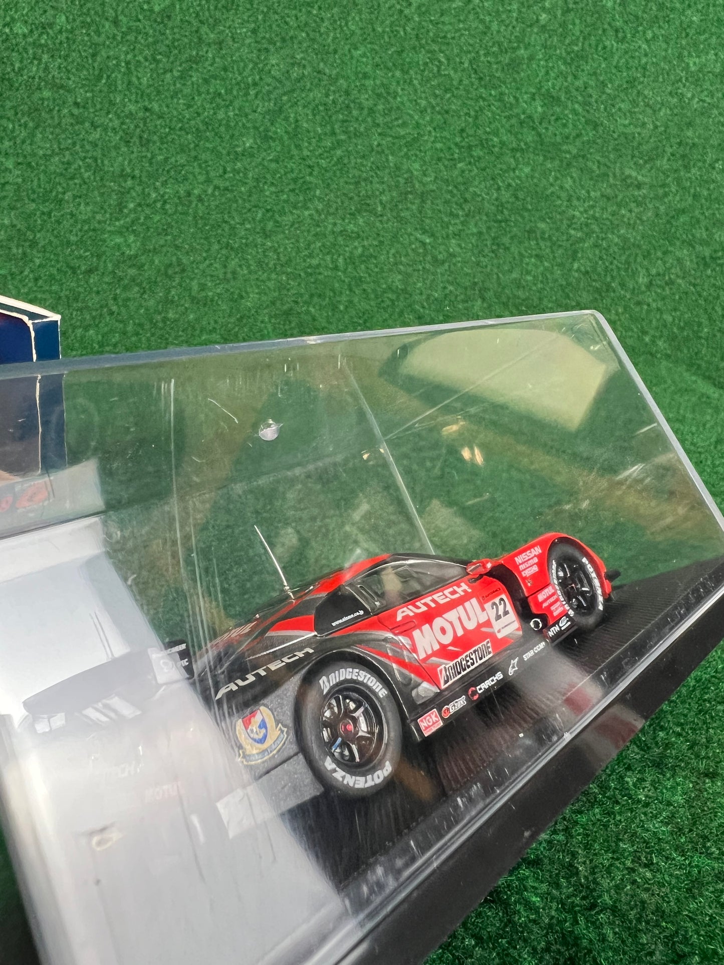 EBBRO SuperGT 2008 Motul Autech Nissan R35 GTR 1/43 Scale Diecast