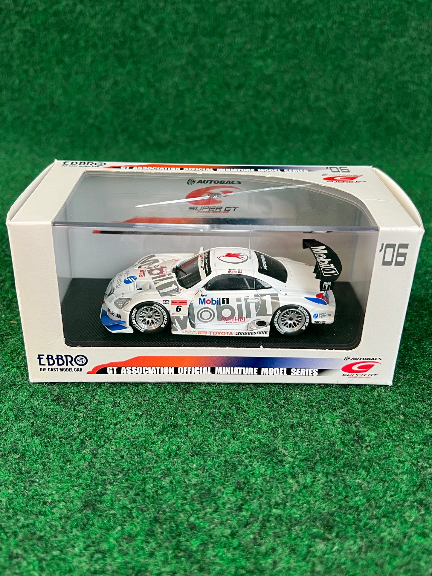 EBBRO 2006 SuperGT Mobil1 Lexus SC430 1/43 Scale Diecast
