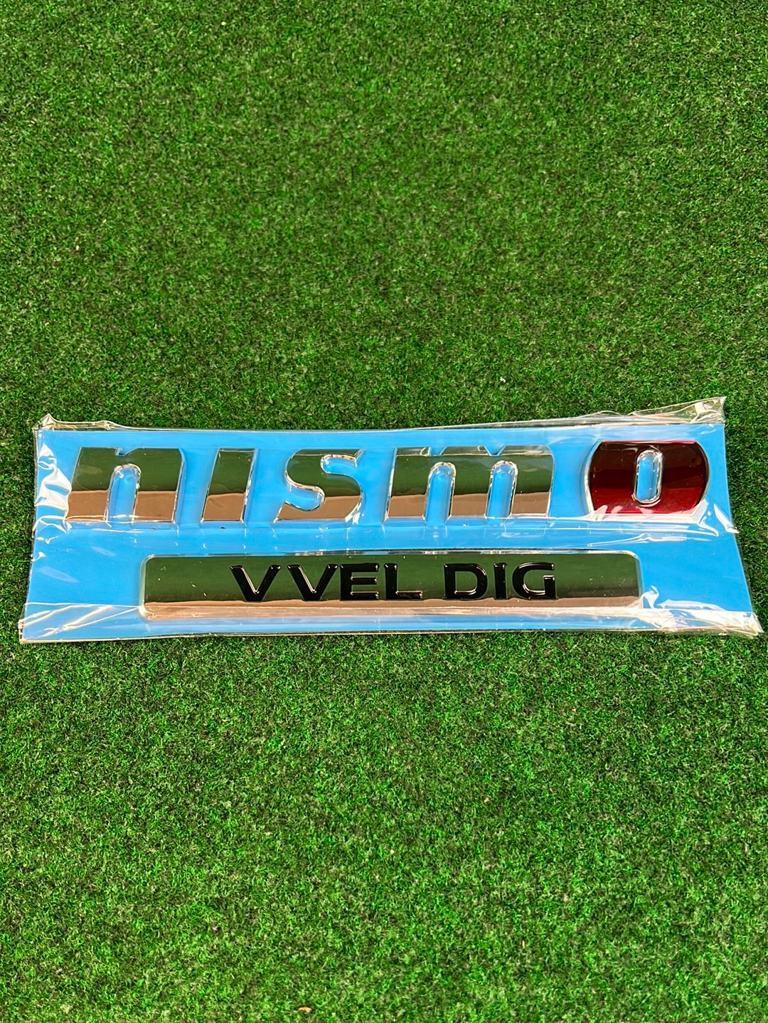 NISMO - Nissan Patrol Armada Pathfinder NISMO & VVEL DIG Replica Emblem and Authentic Brushed Nismo Plate Set