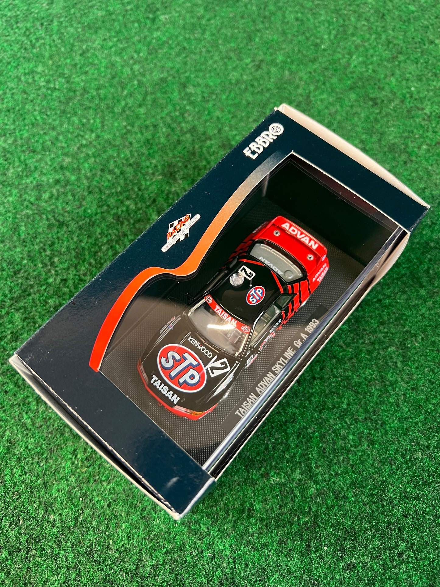 EBBRO Racing Collection - Taisan STP Nissan Skyline R32 GT-R 1/43 Scale Diecast