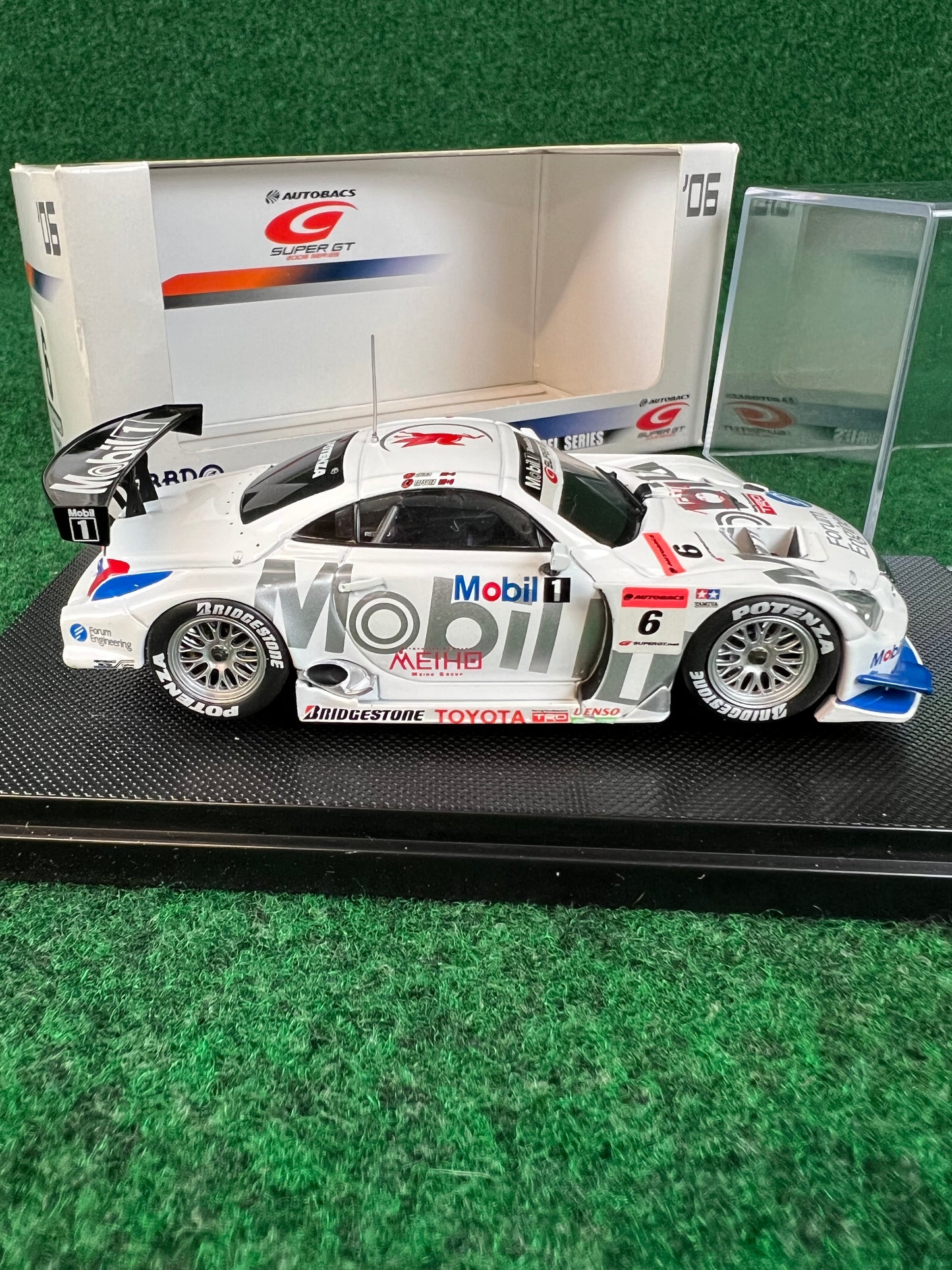 EBBRO 2006 SuperGT Mobil1 Lexus SC430 1/43 Scale Diecast