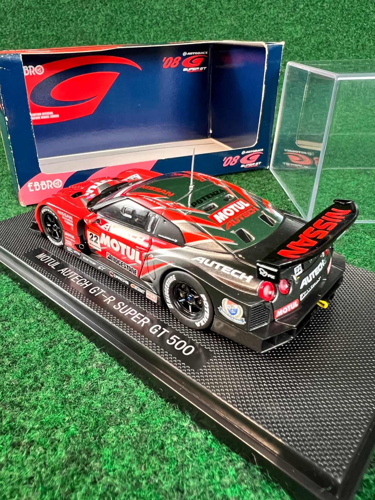 EBBRO SuperGT 2008 Motul Autech Nissan R35 GTR 1/43 Scale Diecast