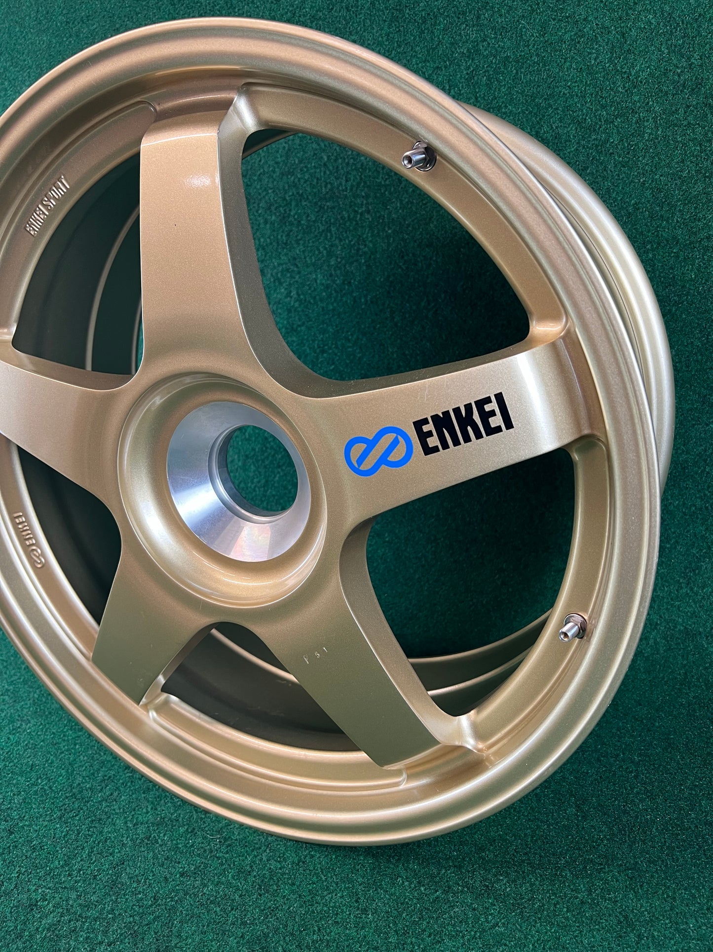 ENKEI - JTCC FET Toyota Corolla Centerlock Wheel and Goods Set