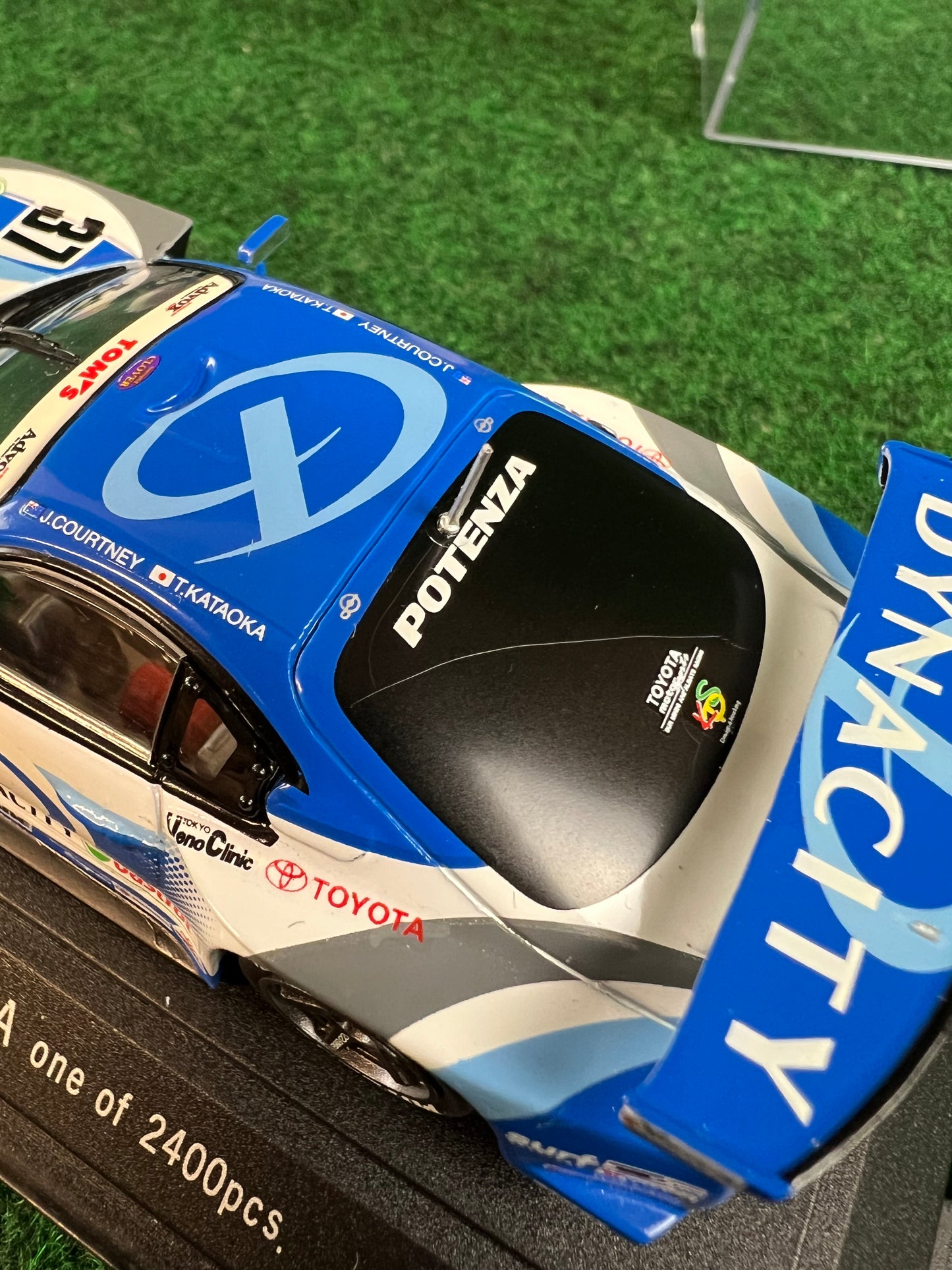EBBRO - 2004 JGTC Dynacity Tom's Toyota Supra 1/43 Scale Diecast