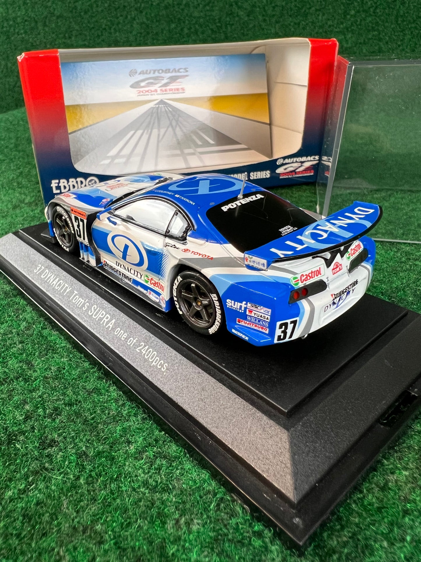 EBBRO - 2004 JGTC Dynacity Tom's Toyota Supra 1/43 Scale Diecast