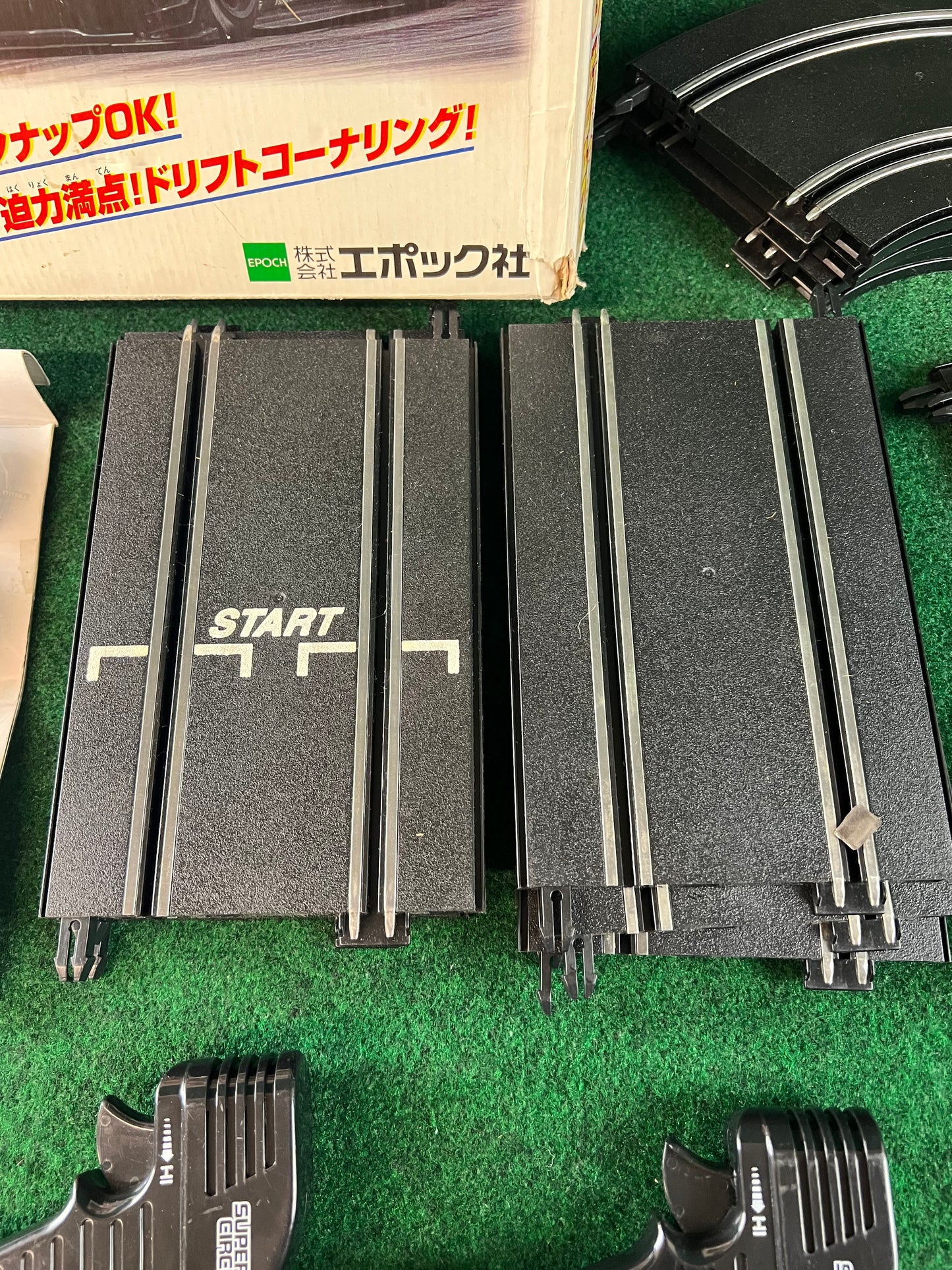 Epoch Super Circuit 1/43 Scale NISMO Nissan Skyline R34 GT-R GT500 Slot Car Set