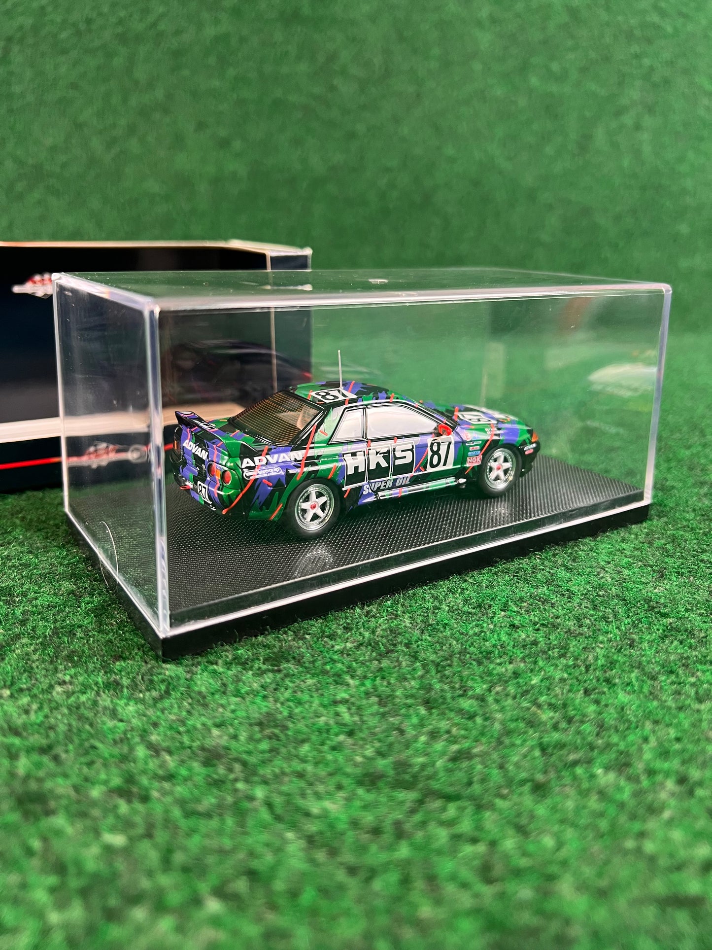 EBBRO Racing Collection - 1993 HKS Nissan Skyline R32 GTR Gr. A 1/43 Scale Diecast