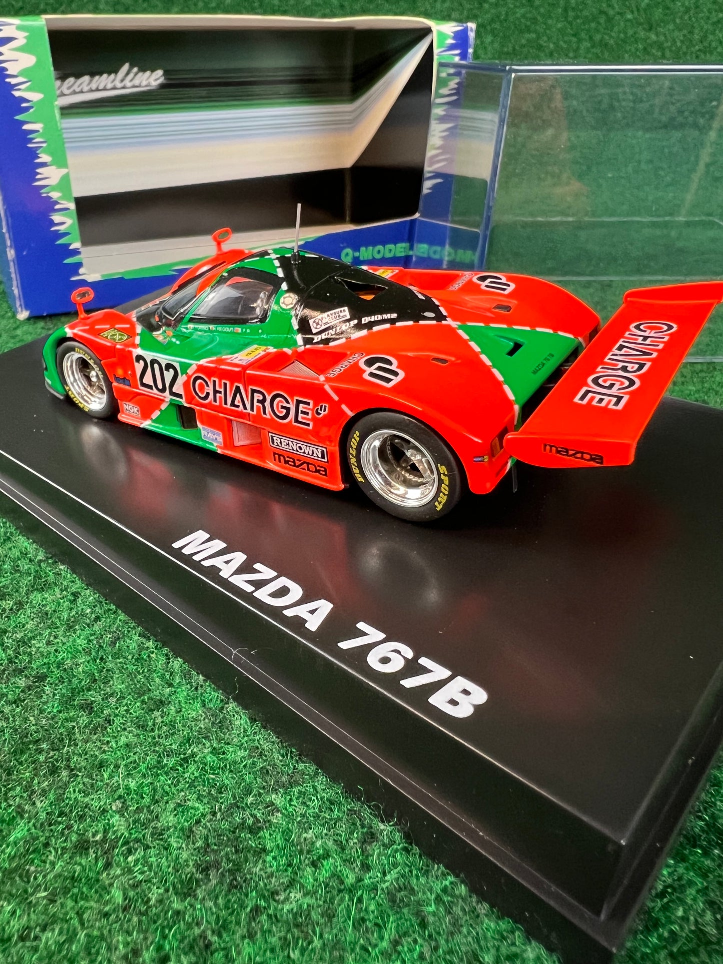 Streamline Q-Model - Mazda 767B #202 1/43 Scale Model