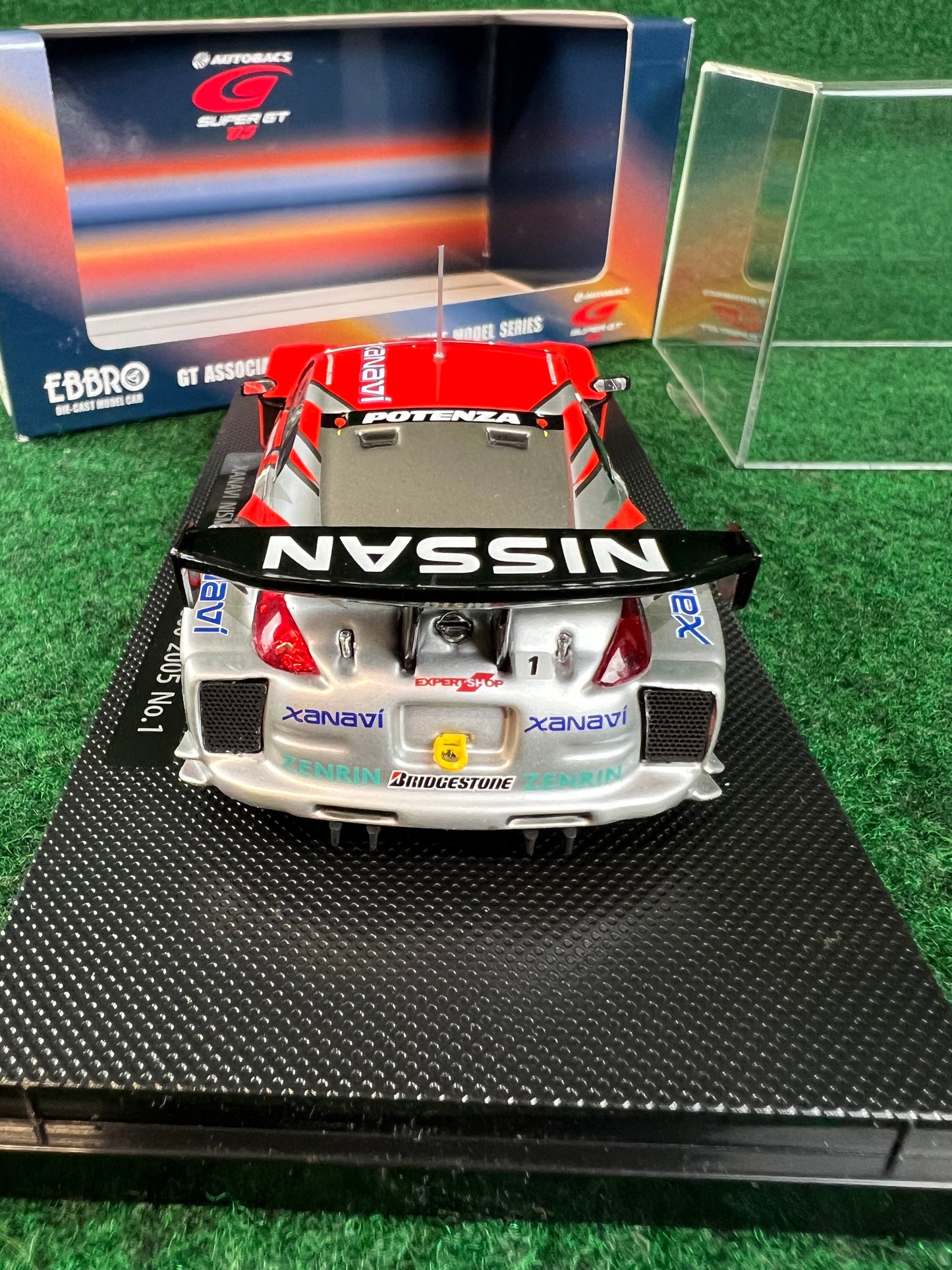 EBBRO SuperGT 2005 XANAVI Nismo Nissan Fairlady Z #1 1/43 Scale Diecast
