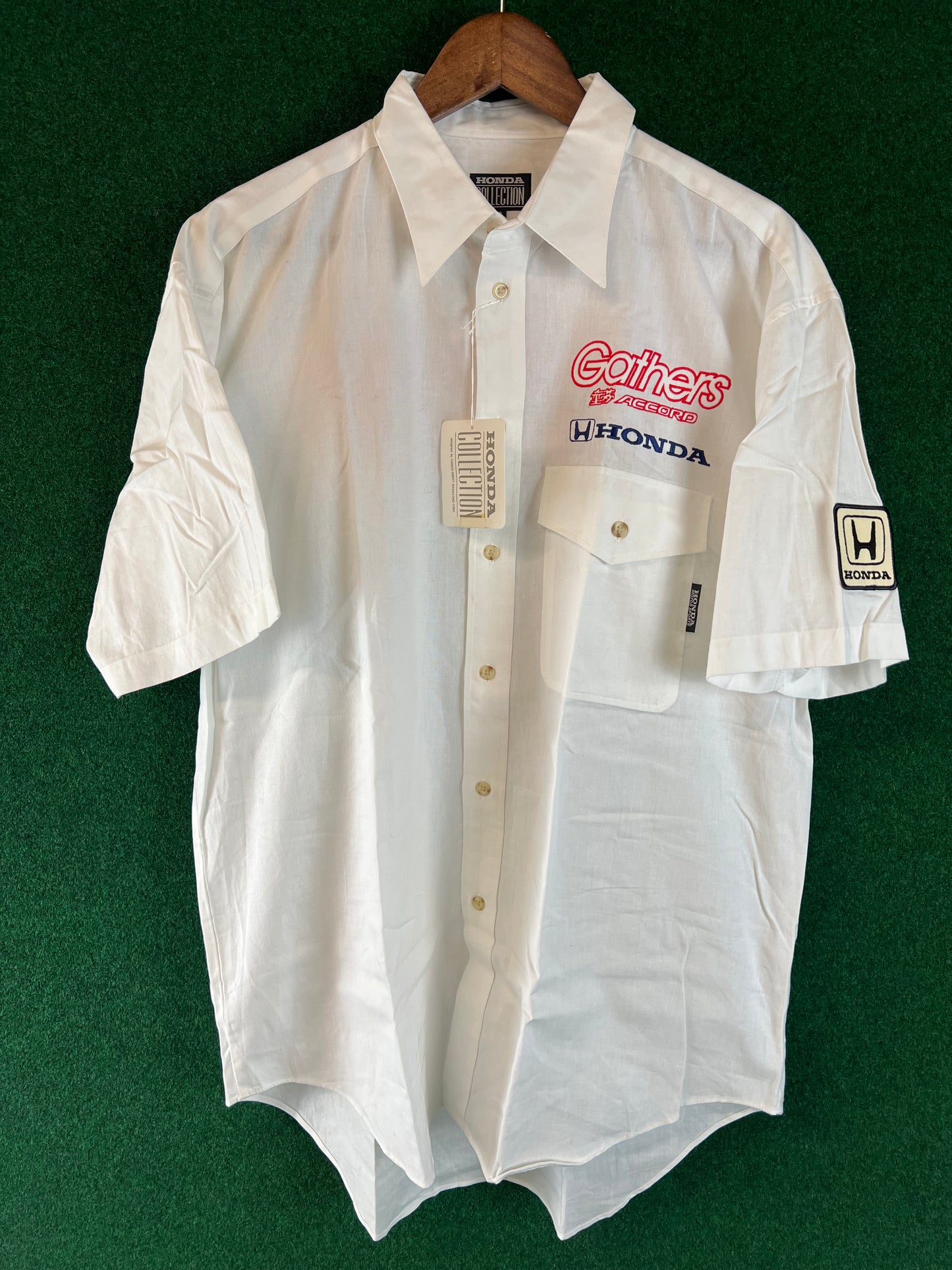 Gathers Honda - Honda Collection JTCC 1997 Honda Accord Buttondown Staff Shirt and #33 Okada Raceday Fan Cheering Flag Set