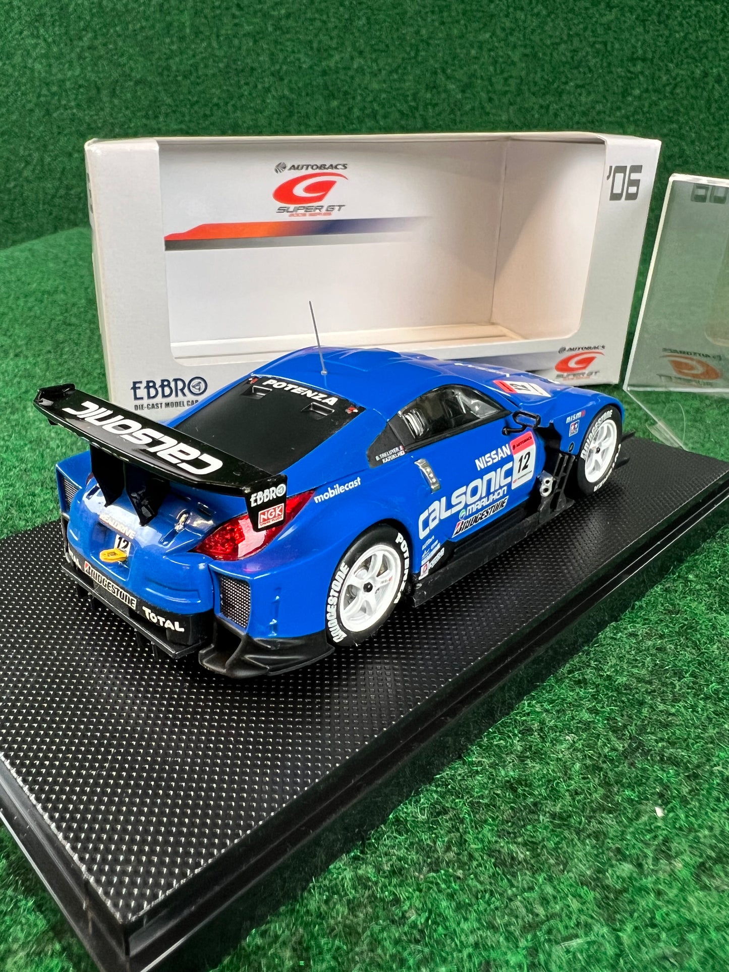 EBBRO Super GT 2006 Calsonic IMPUL Nissan Fairlady Z 1/43 Scale Diecast