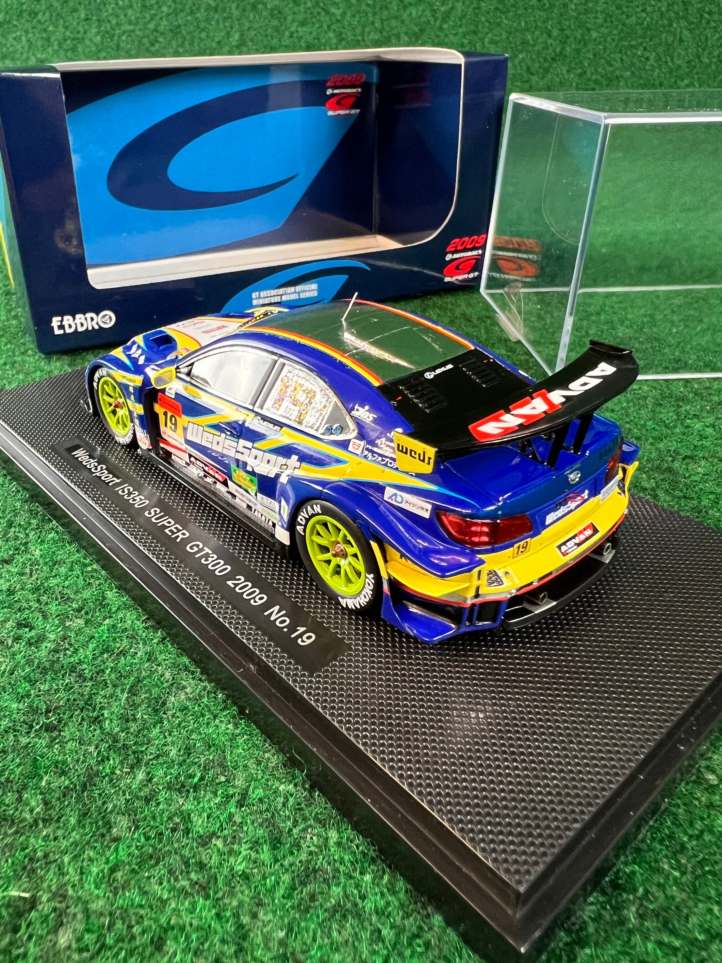 EBBRO - Wedssport SuperGT Lexus IS350 1/43 Scale Diecast