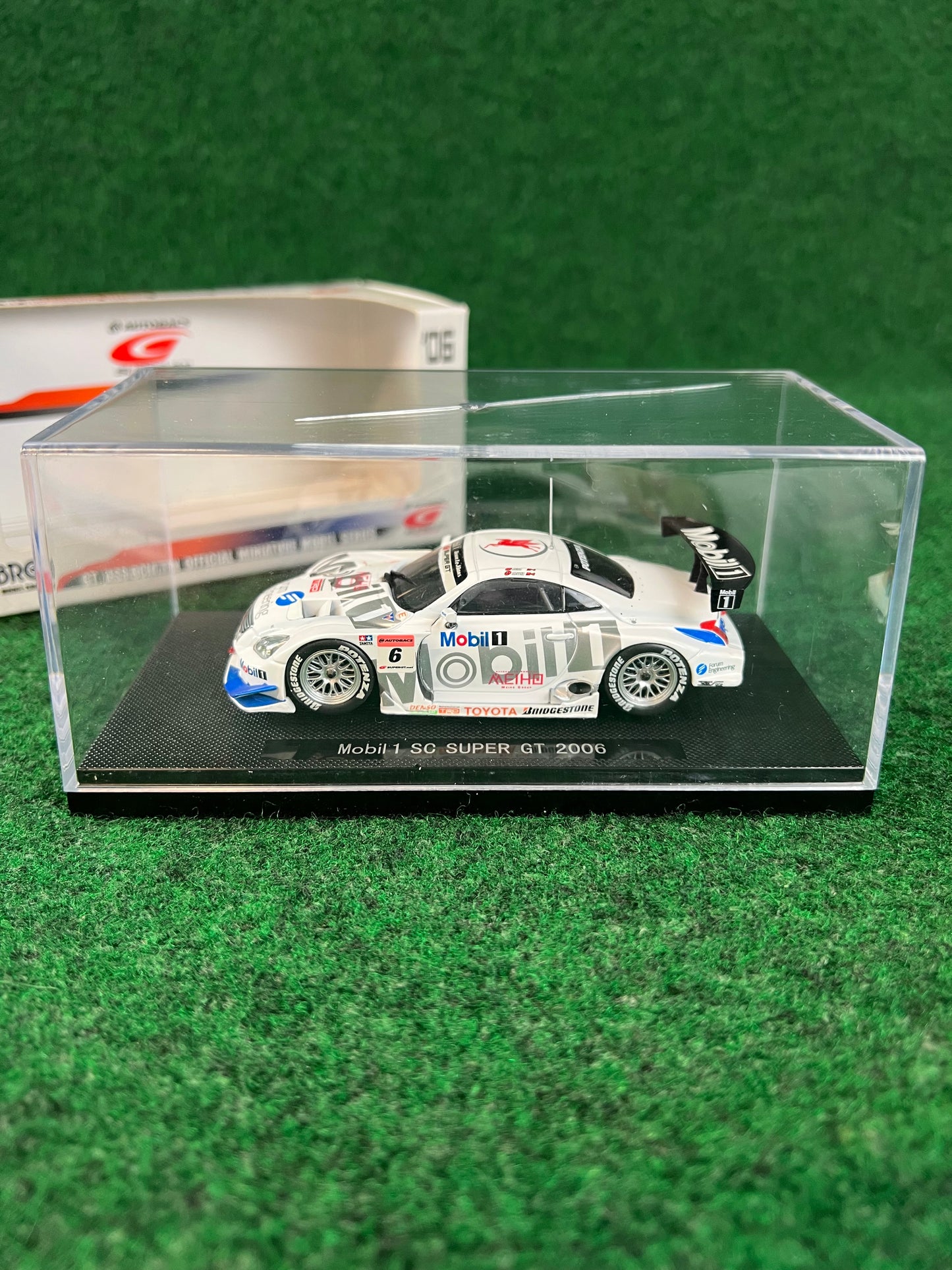 EBBRO 2006 SuperGT Mobil1 Lexus SC430 1/43 Scale Diecast