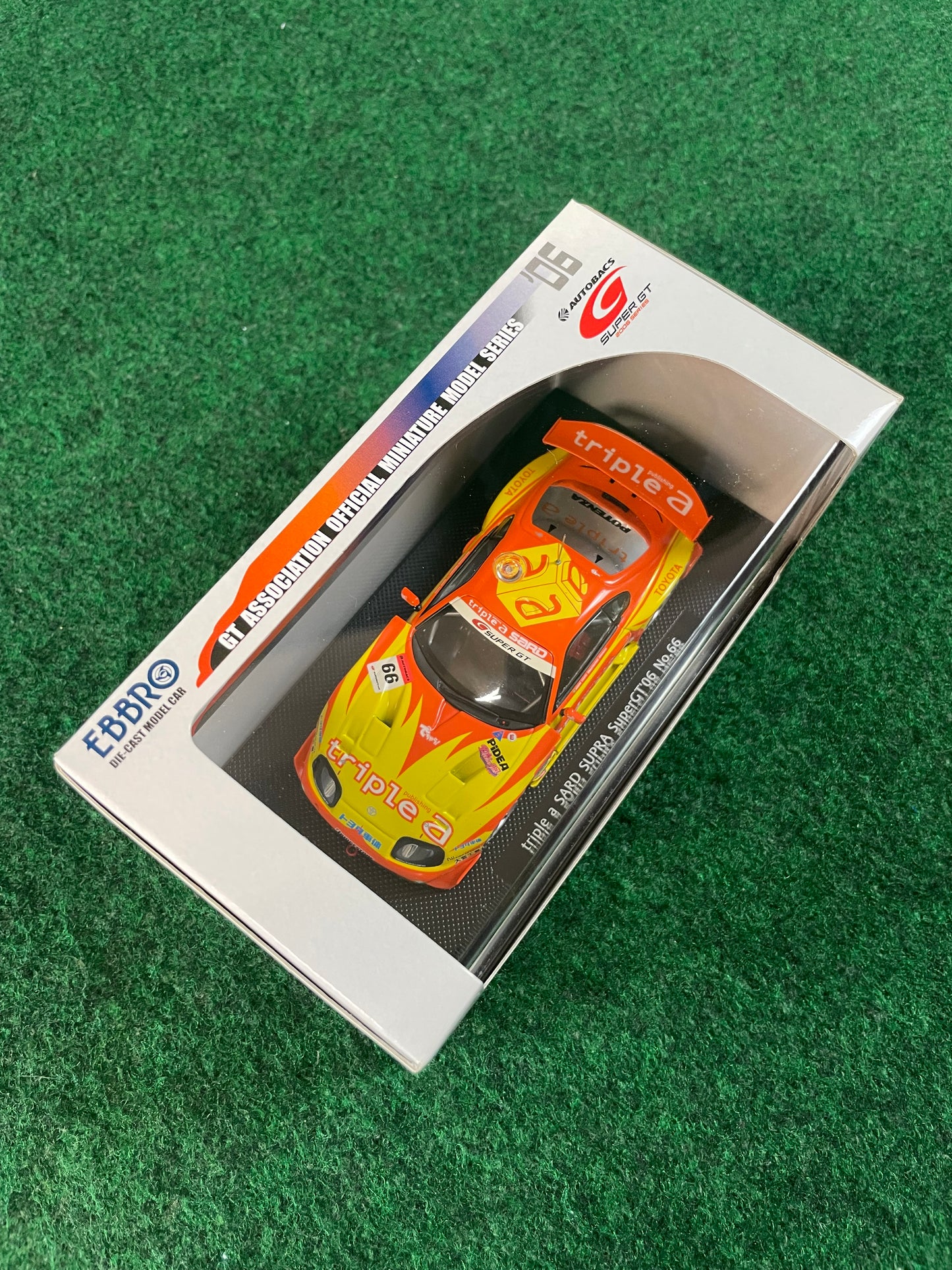 EBBRO - SuperGT 2006 triple a SARD Toyota Supra No. 66 1/43 Scale Diecast