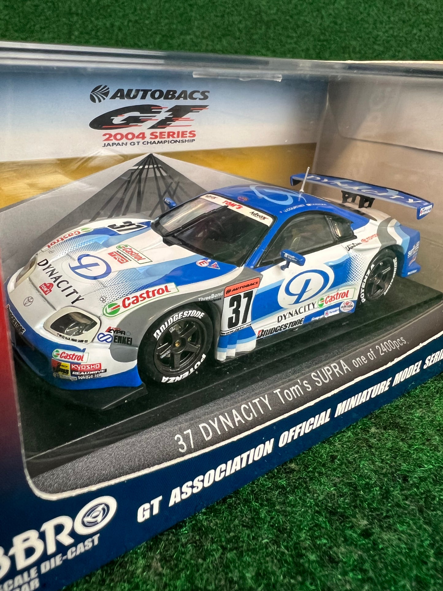 EBBRO - 2004 JGTC Dynacity Tom's Toyota Supra 1/43 Scale Diecast