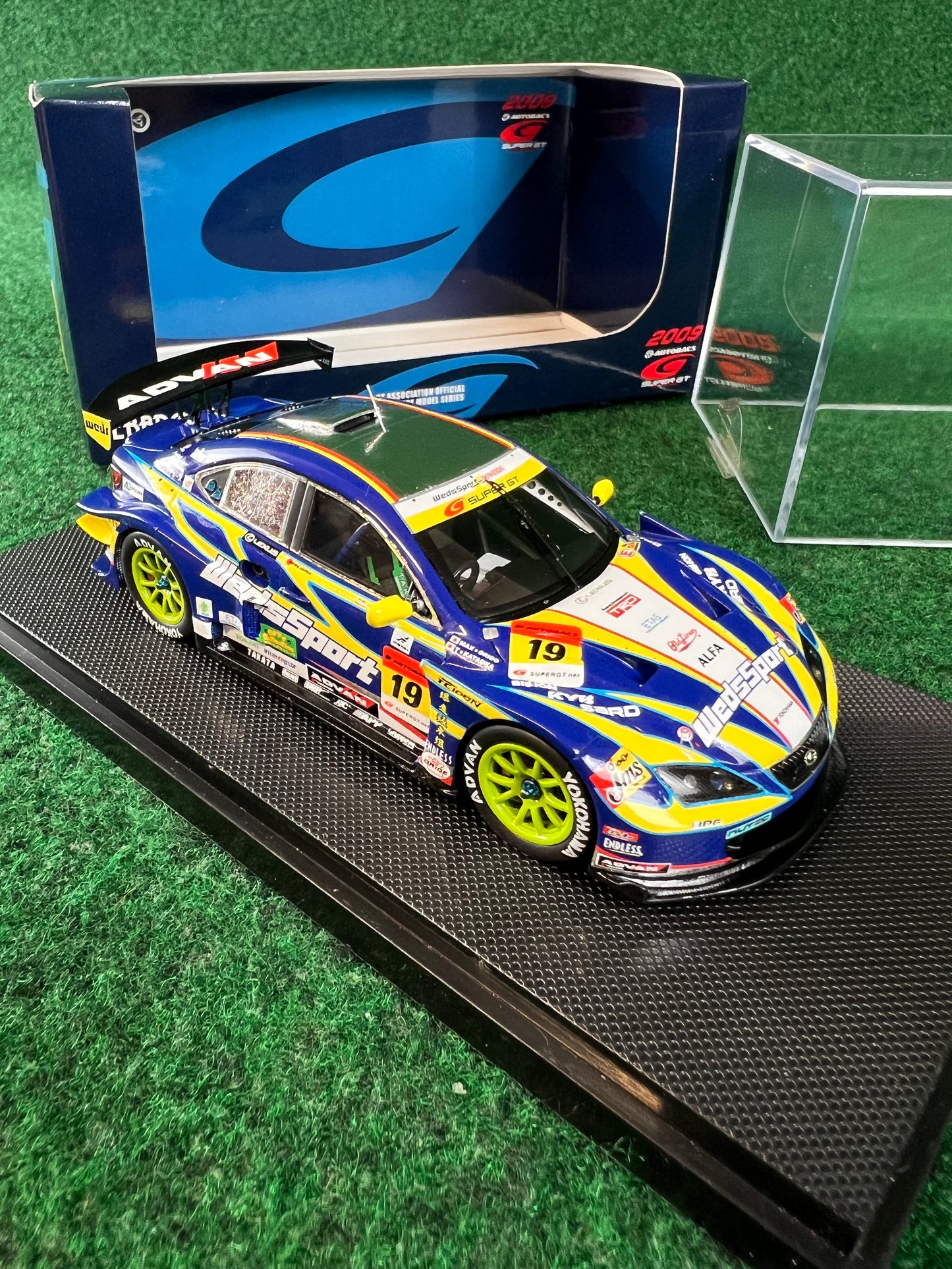 EBBRO - Wedssport SuperGT Lexus IS350 1/43 Scale Diecast