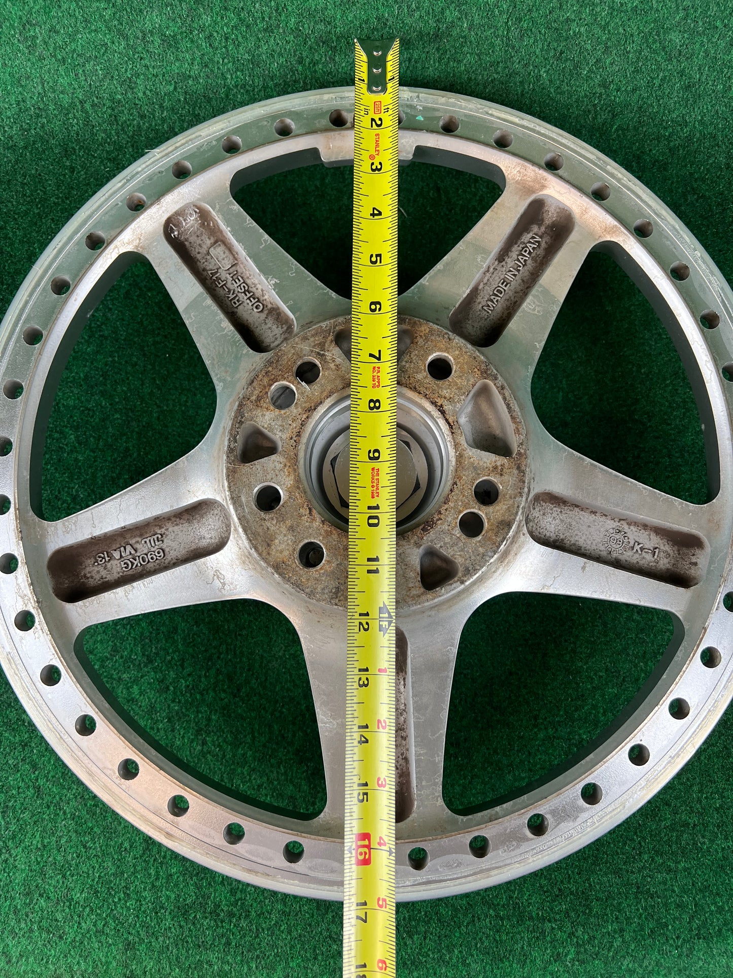 Veilside Andrew - 3 Piece Wheel Face with Center Cap for Wheel