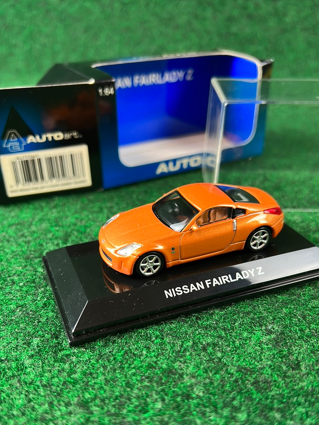 AutoArt - Nissan Fairlady Z 1/64 Scale Diecast