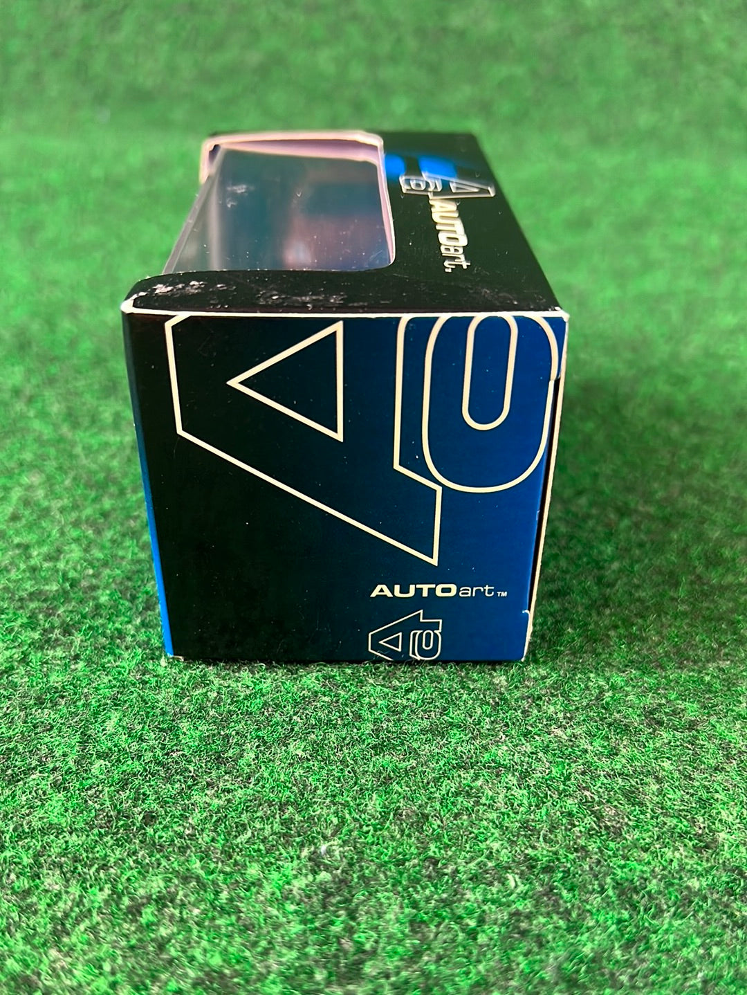 AutoArt - Nissan Fairlady Z 1/64 Scale Diecast