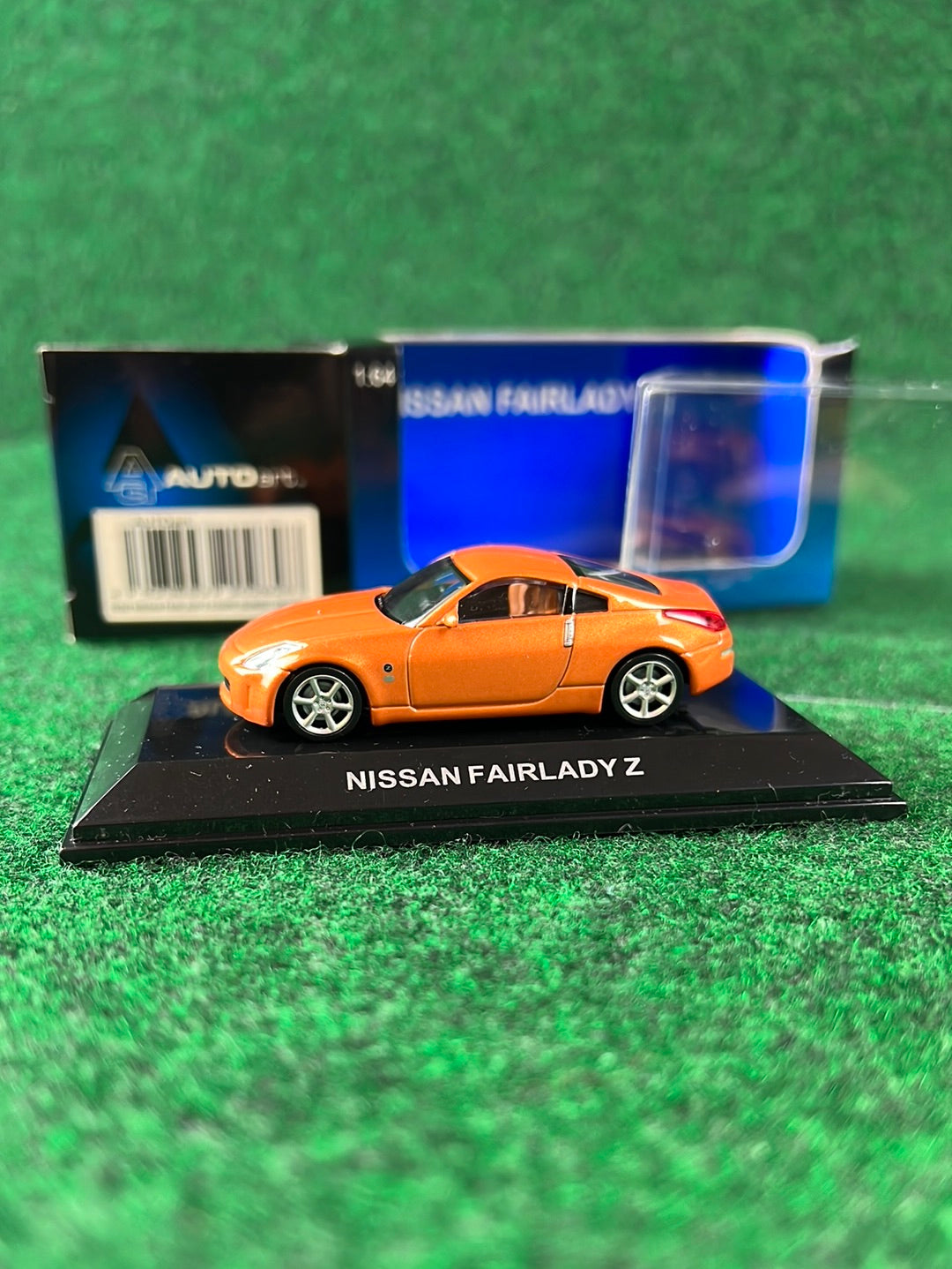 AutoArt - Nissan Fairlady Z 1/64 Scale Diecast
