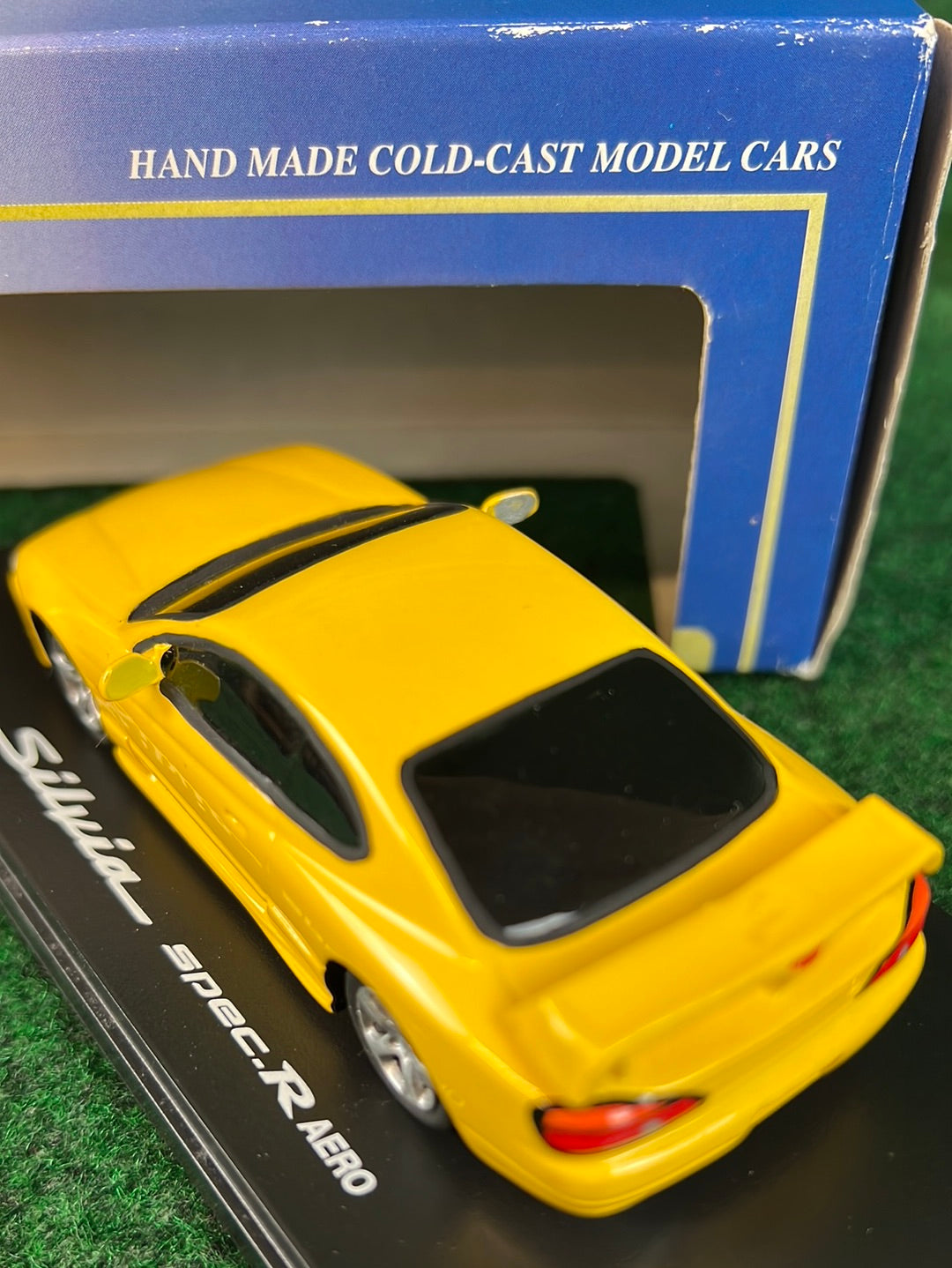 Poly-Stone Gallery Nissan Silvia S15 1/43 Scale Model Car